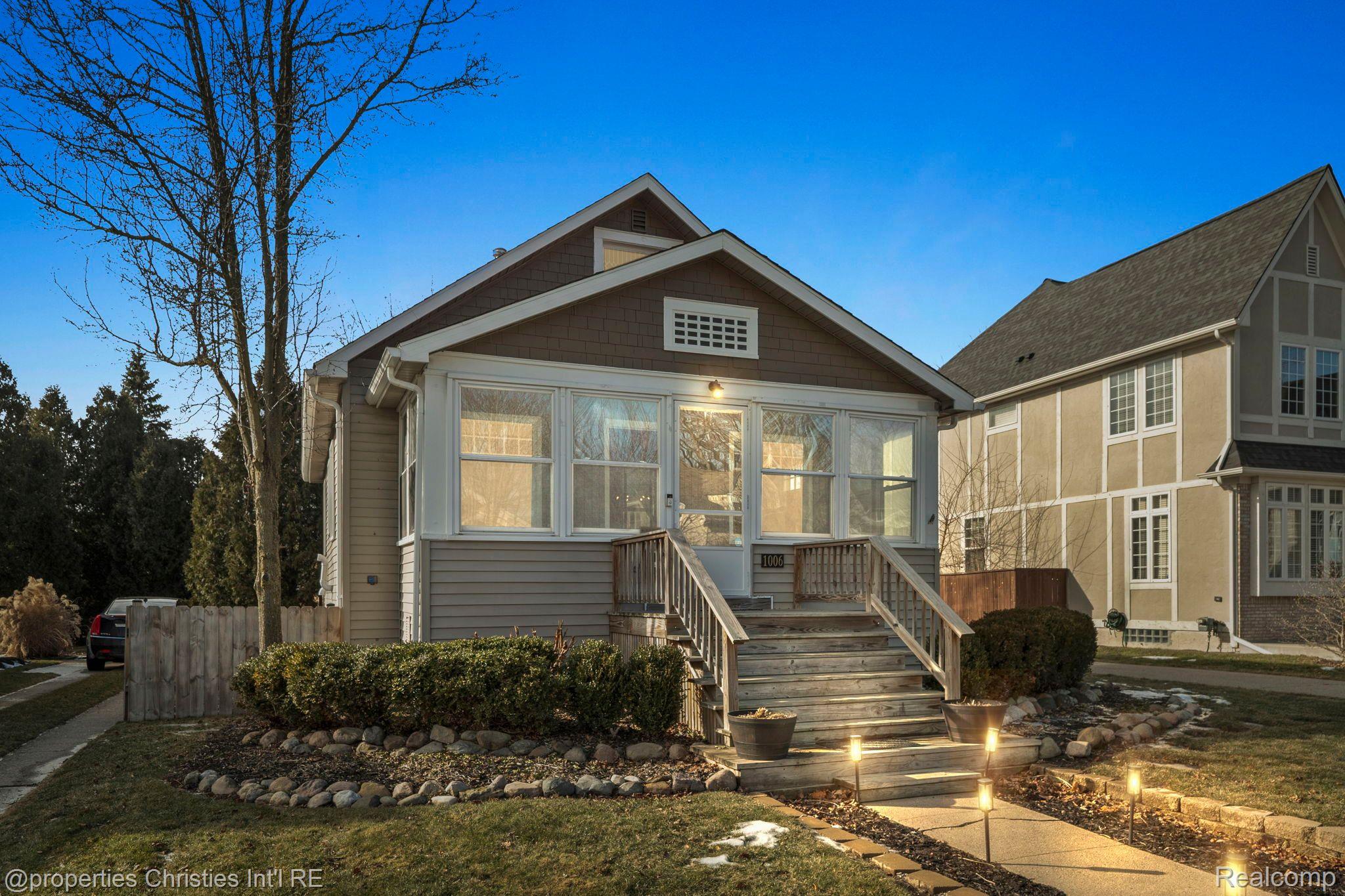 1006 ETOWAH Avenue