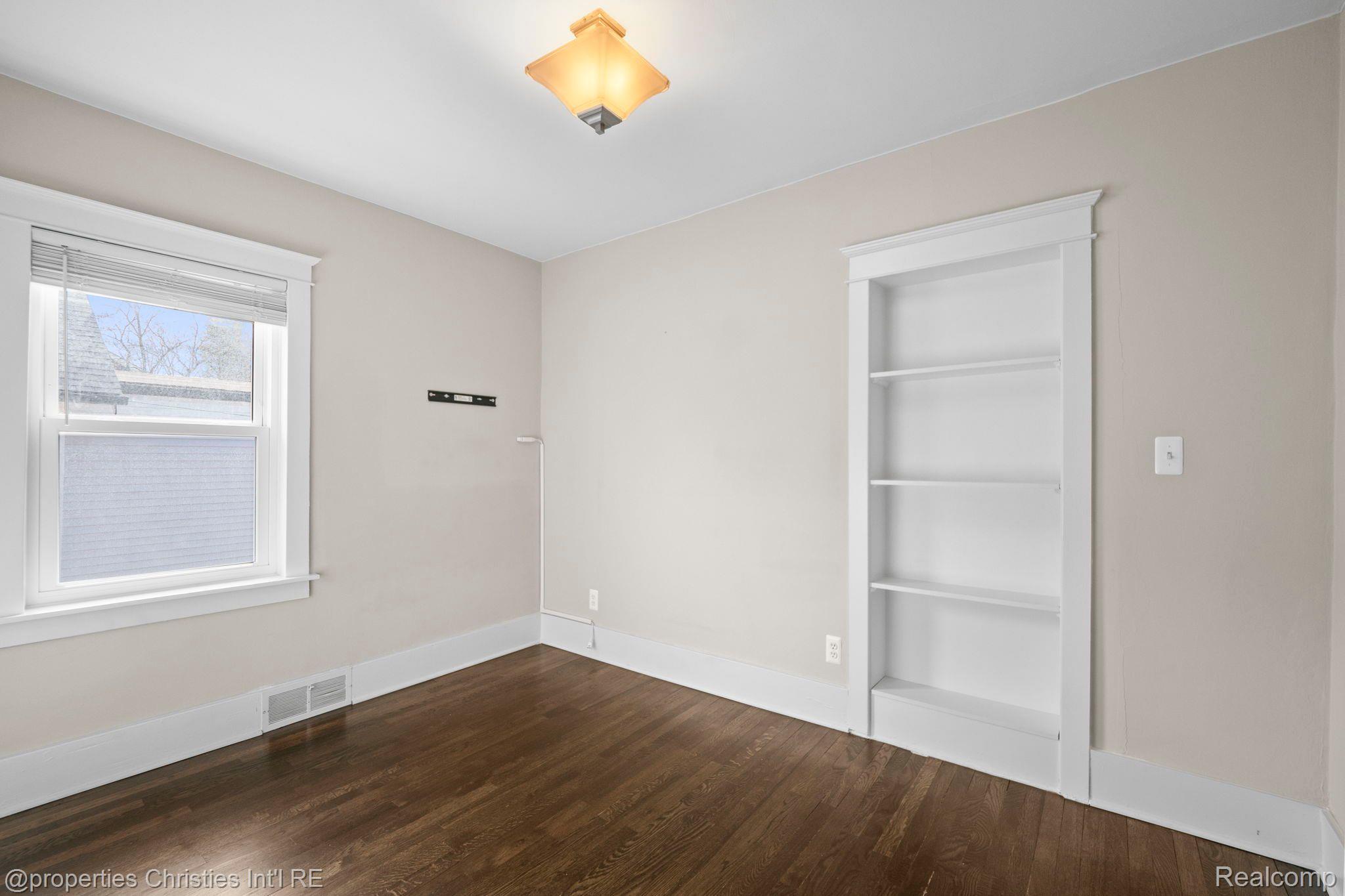 1006 ETOWAH Avenue