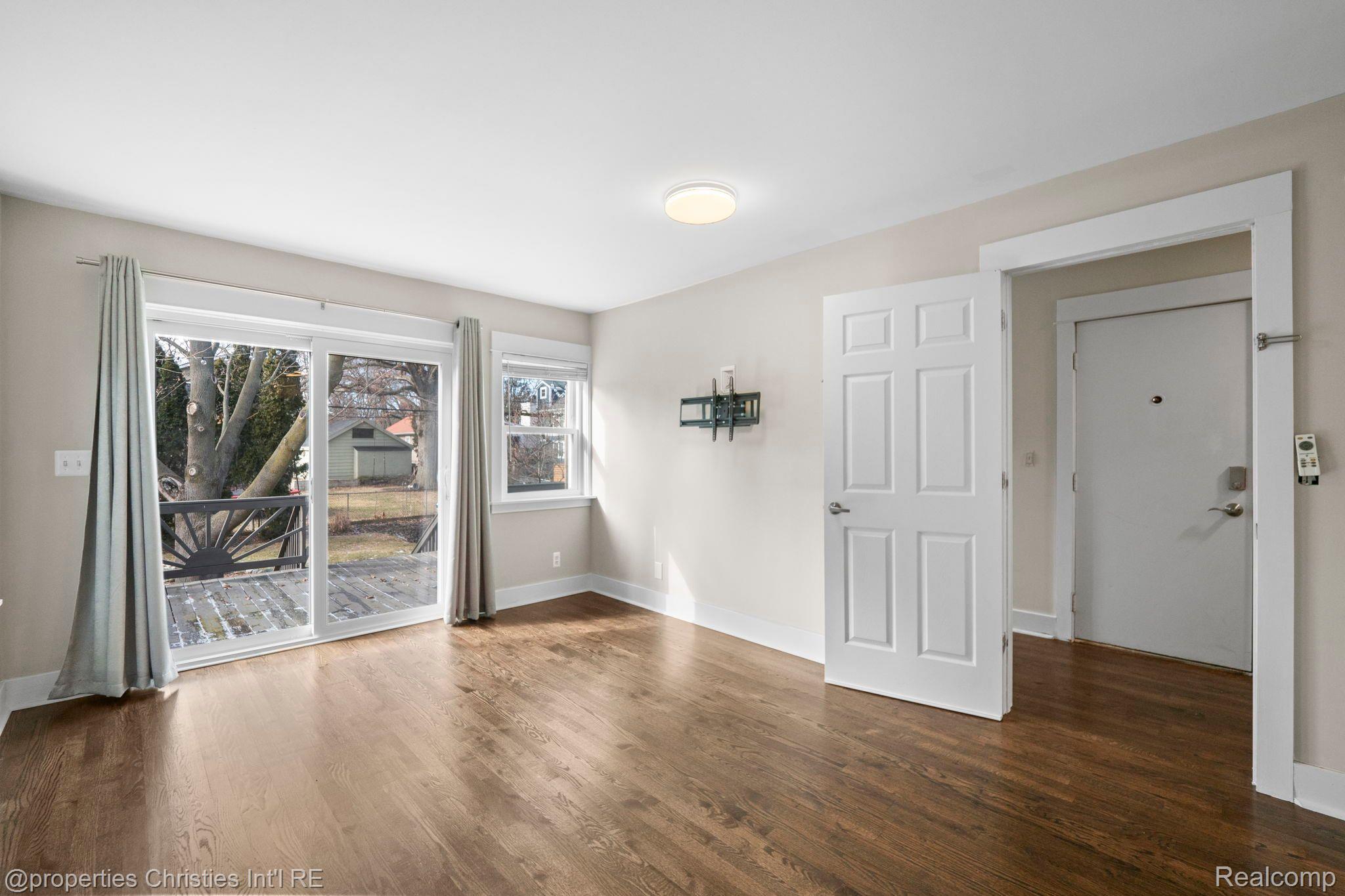 1006 ETOWAH Avenue
