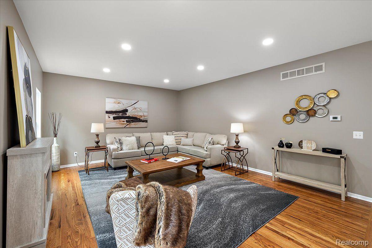 29816 TRAILWOOD Drive