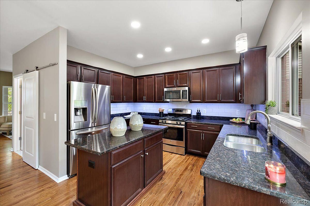 29816 TRAILWOOD Drive