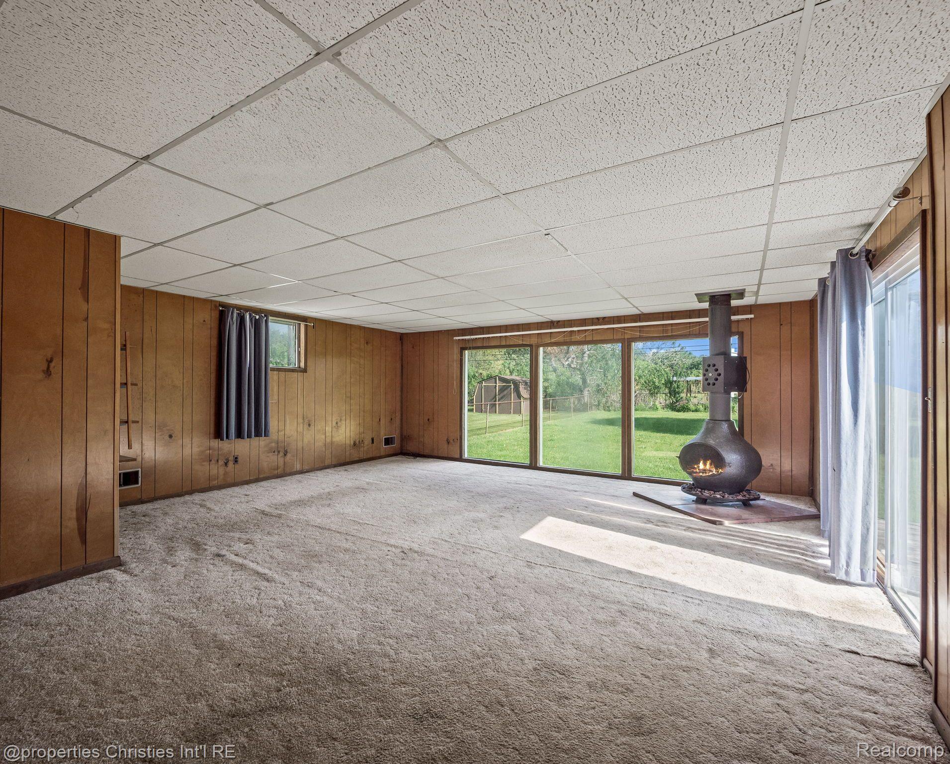 5348 BURGUNDY Drive