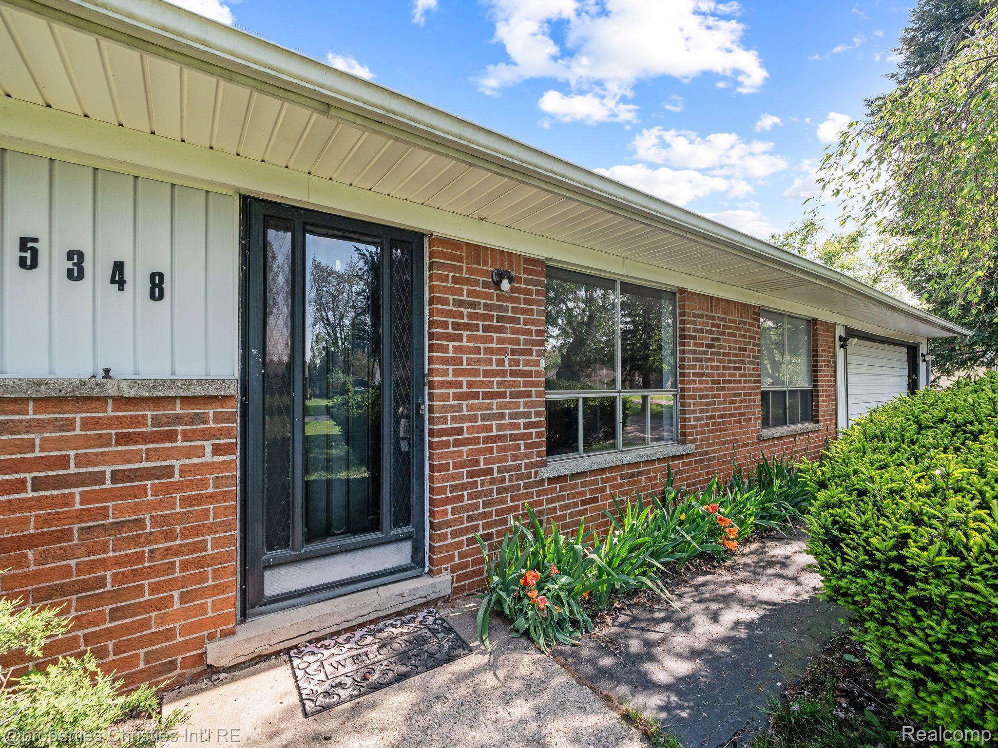 5348 BURGUNDY Drive