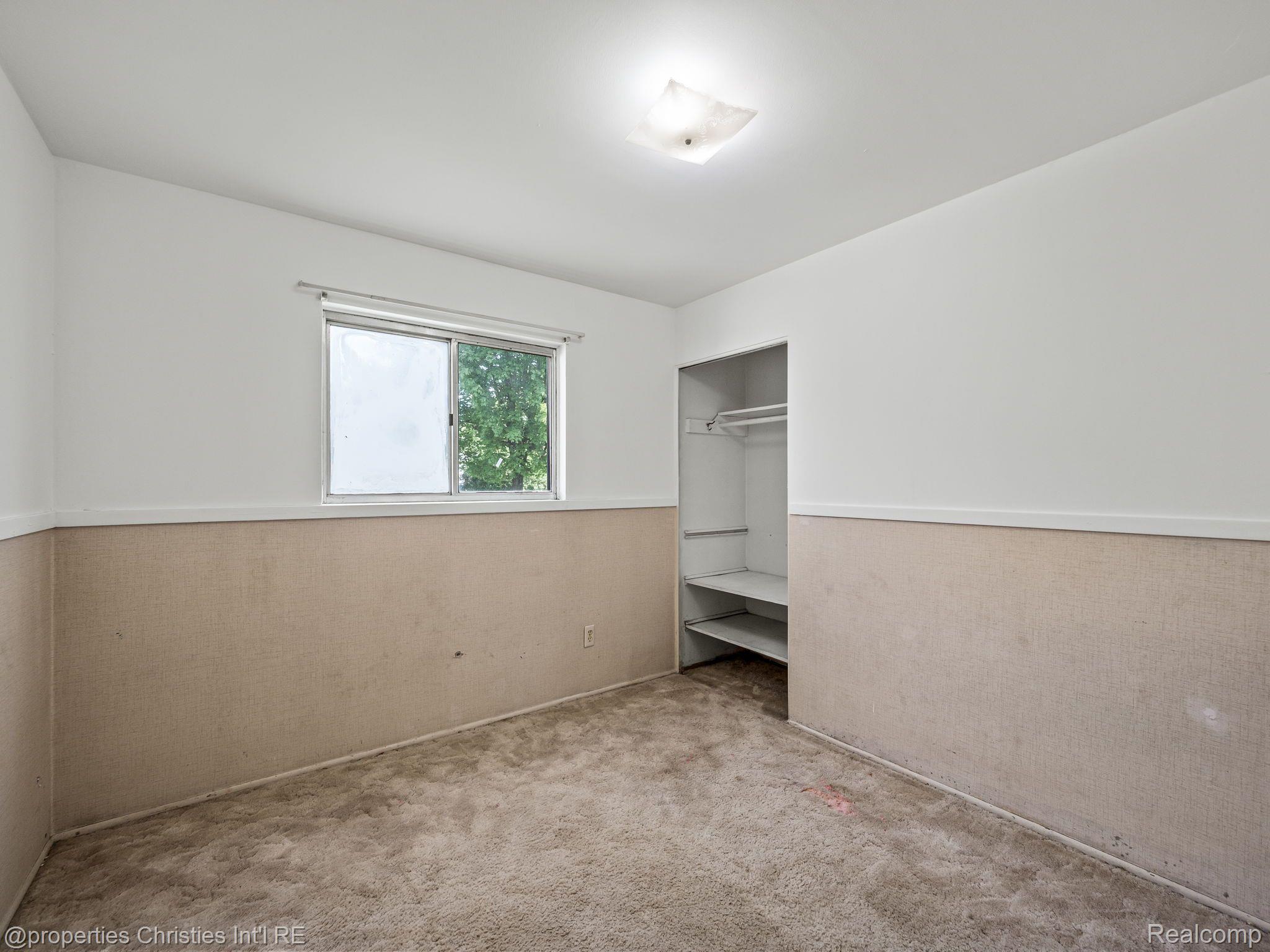 5348 BURGUNDY Drive