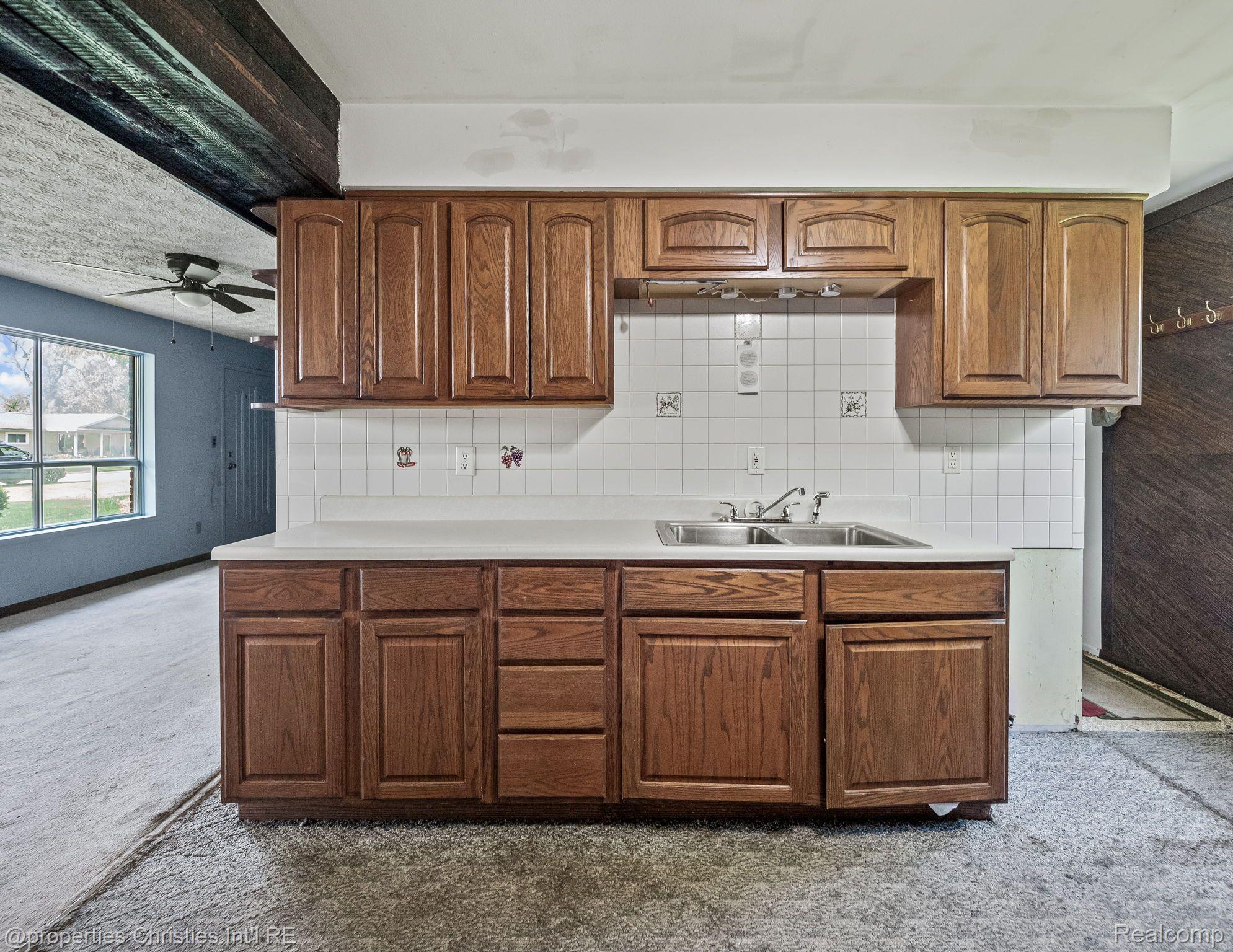 5348 BURGUNDY Drive