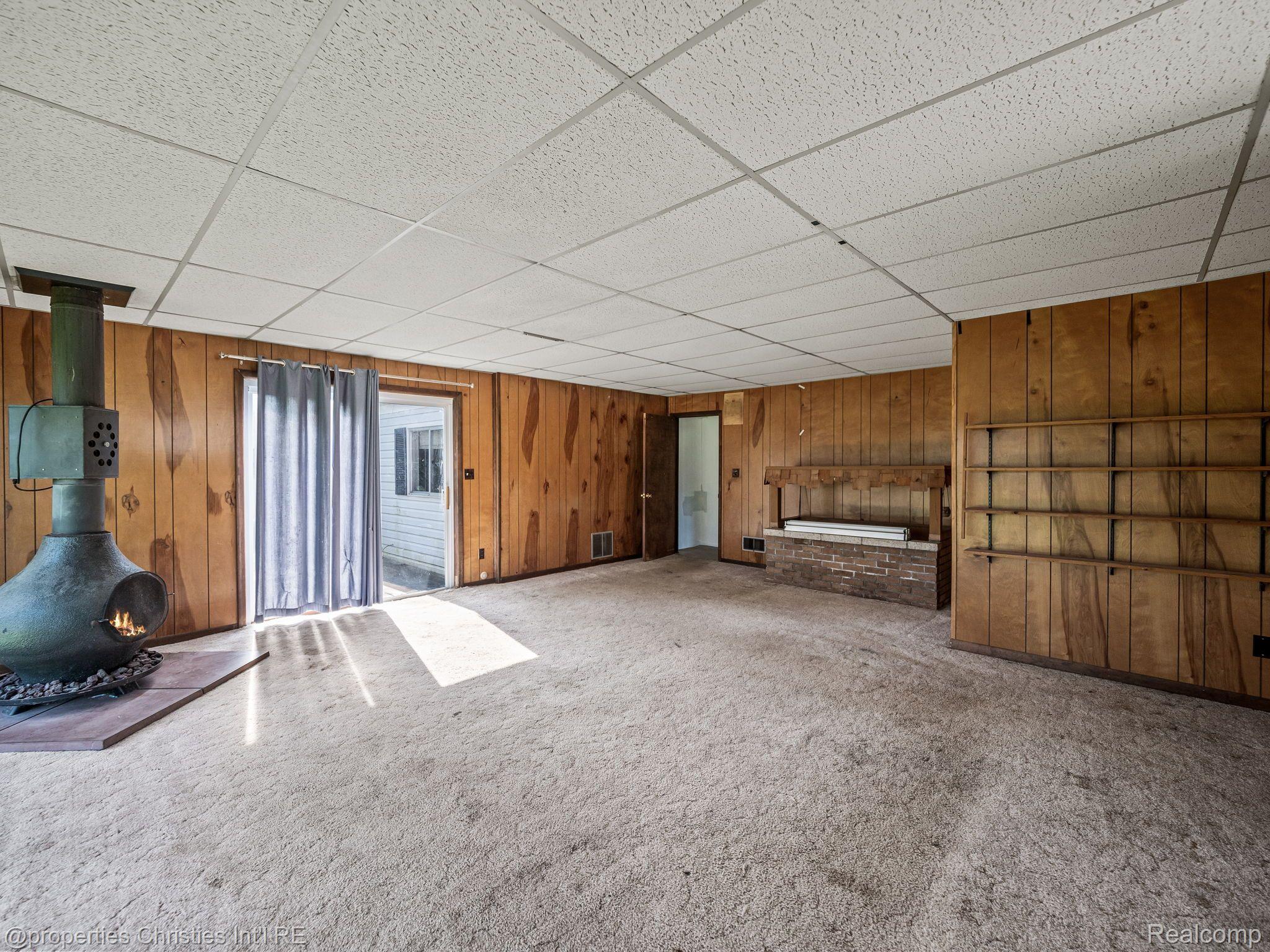 5348 BURGUNDY Drive