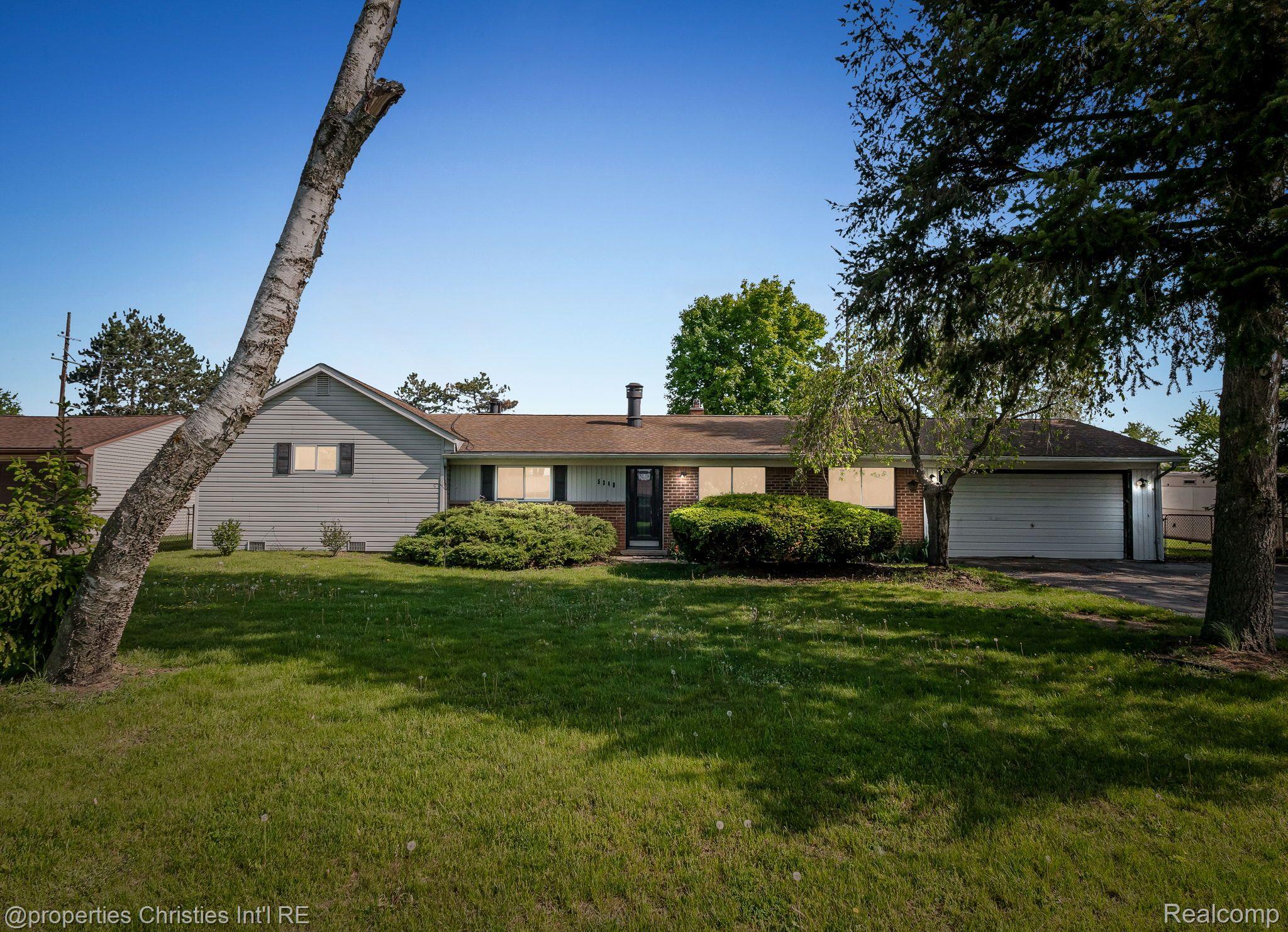 5348 BURGUNDY Drive