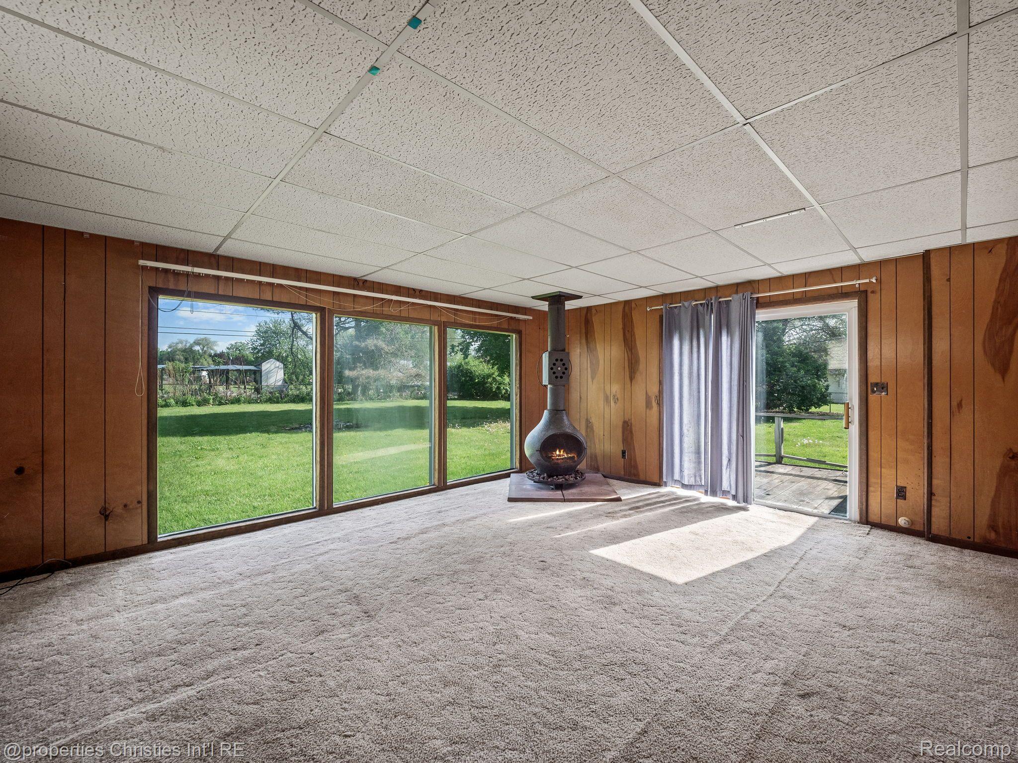 5348 BURGUNDY Drive