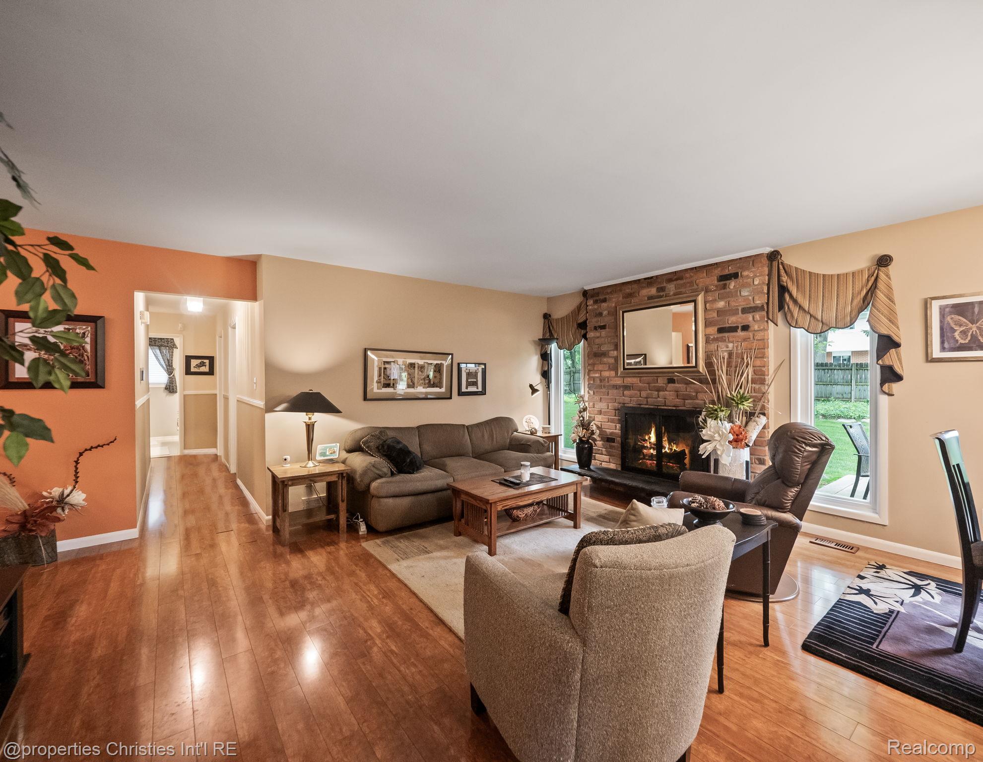 41642 Sycamore Drive