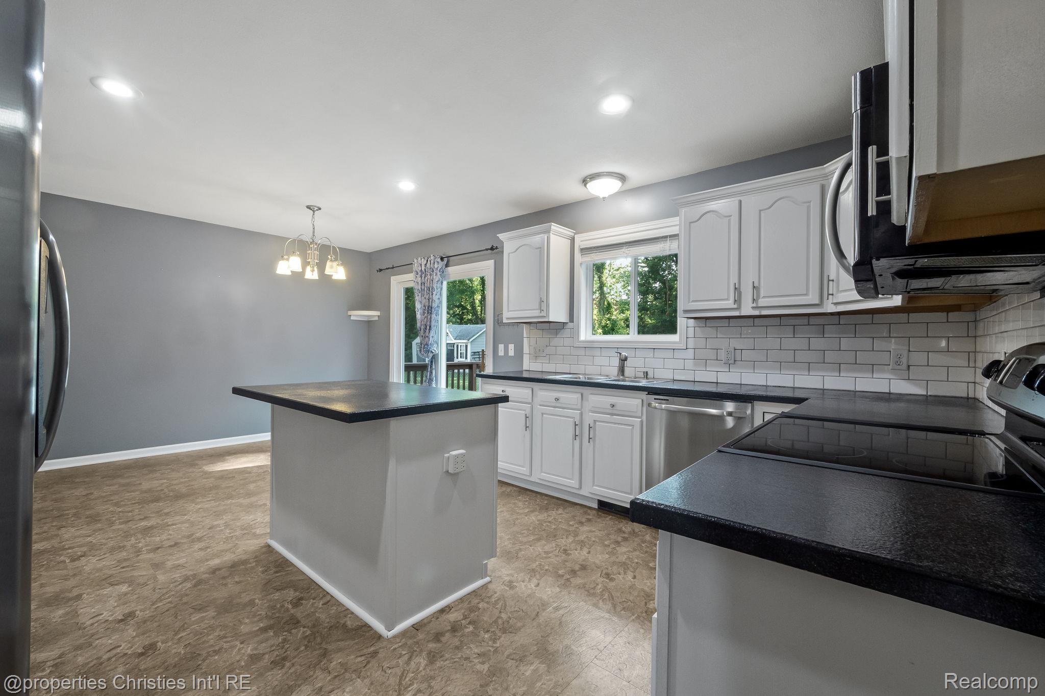 4936 Pine Hill Drive
