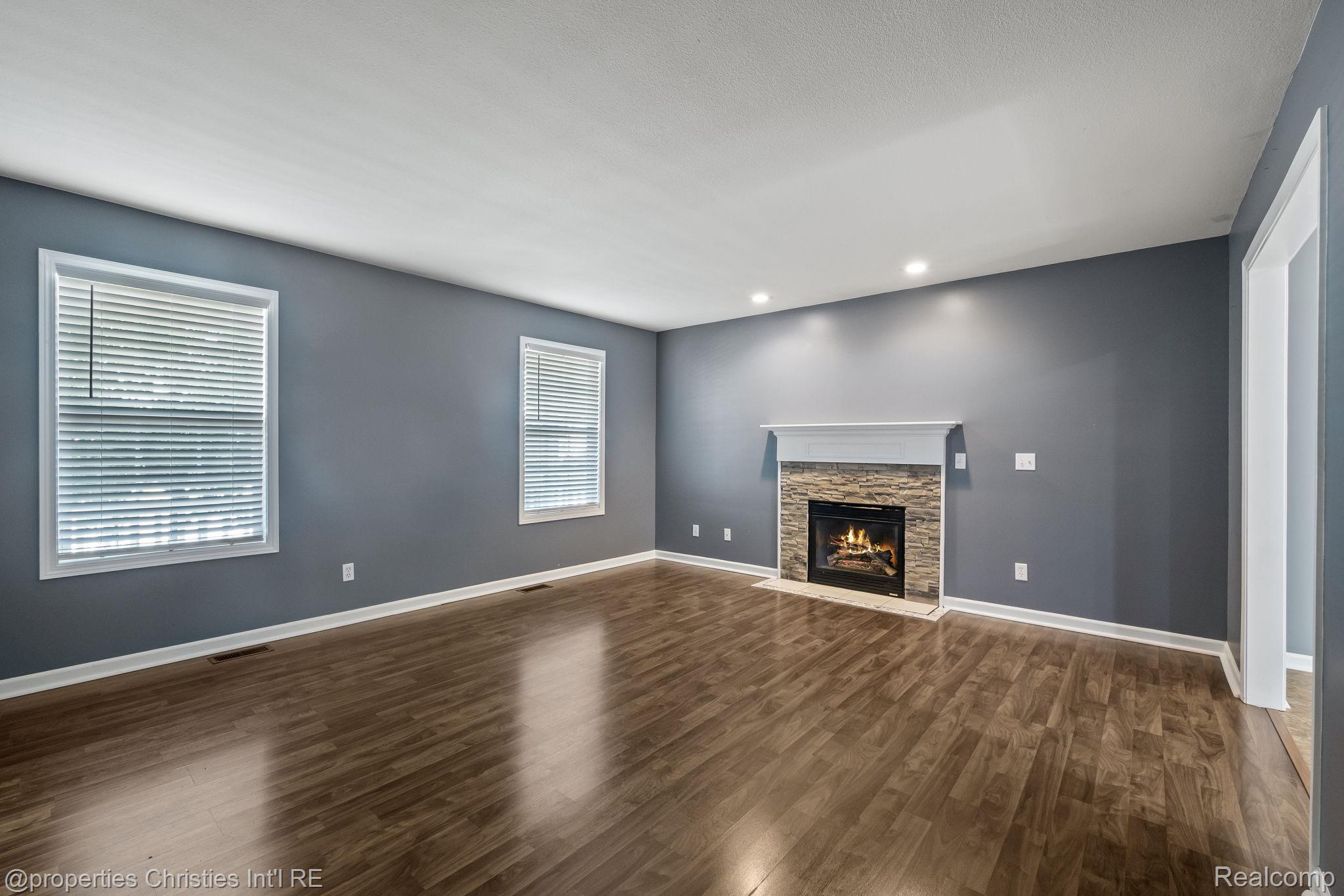 4936 Pine Hill Drive