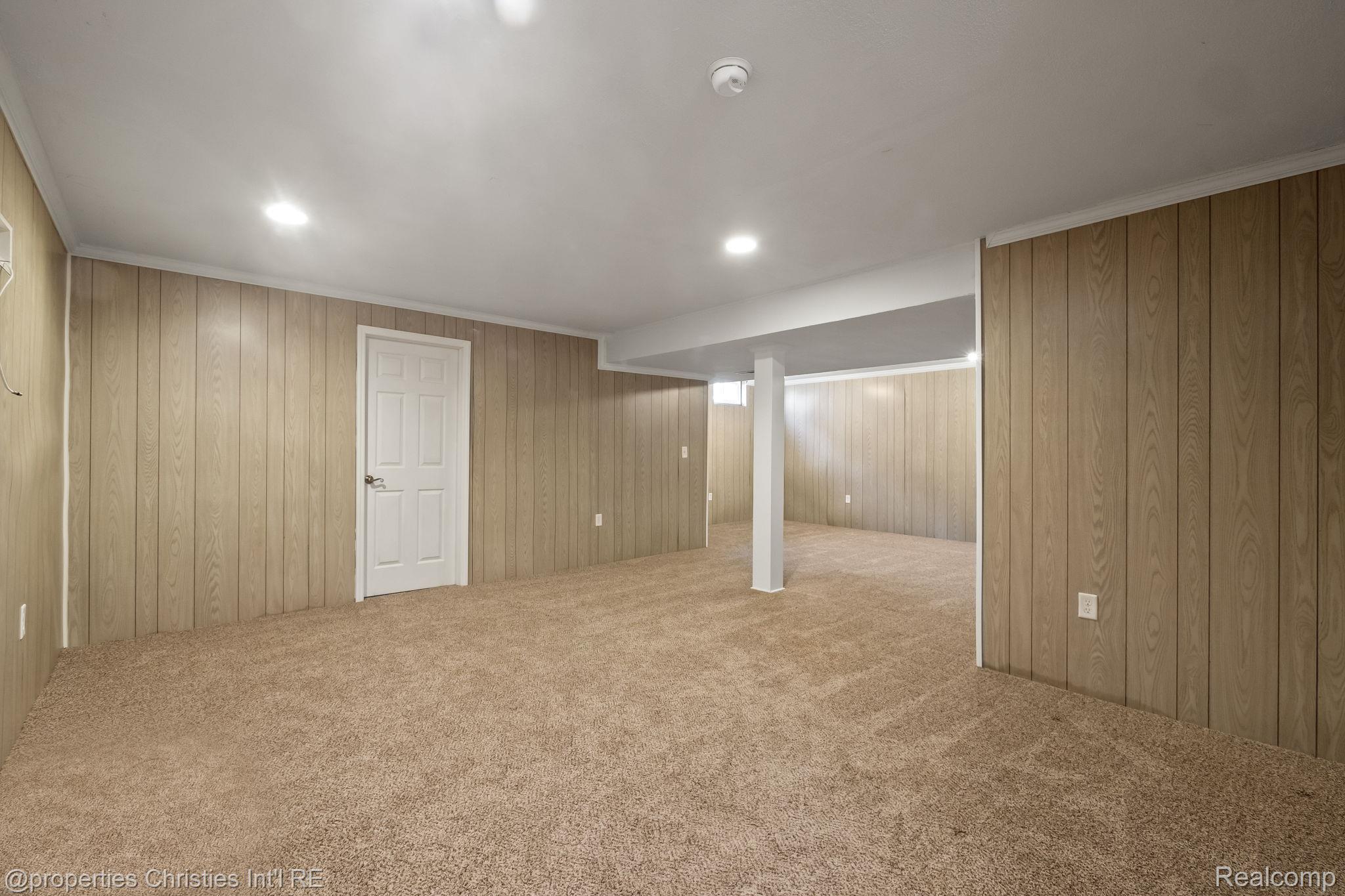 4936 Pine Hill Drive