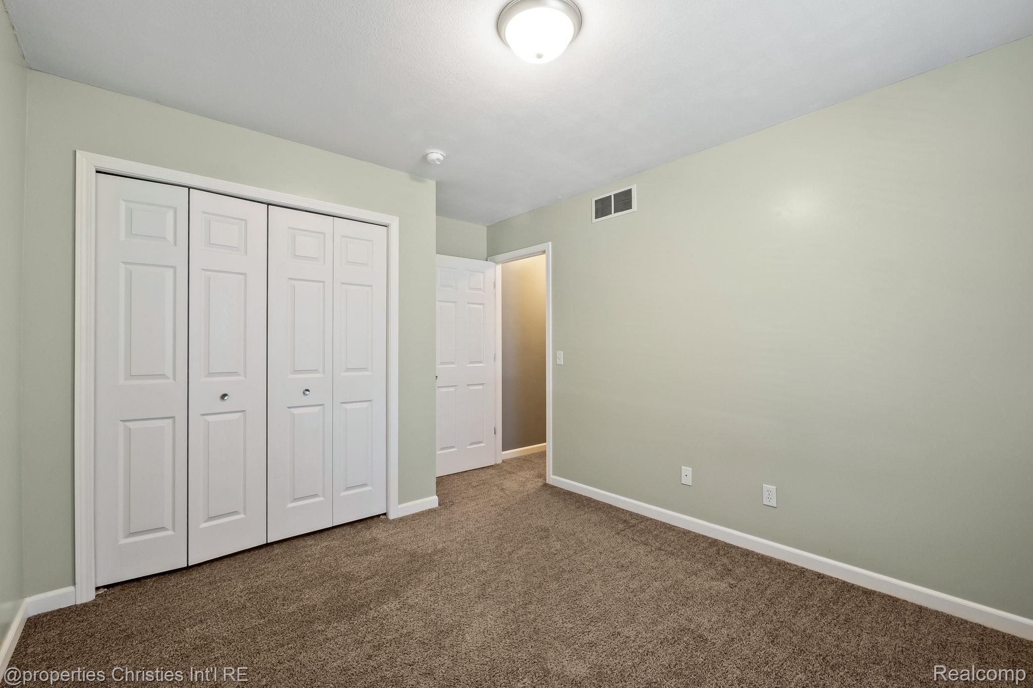 4936 Pine Hill Drive