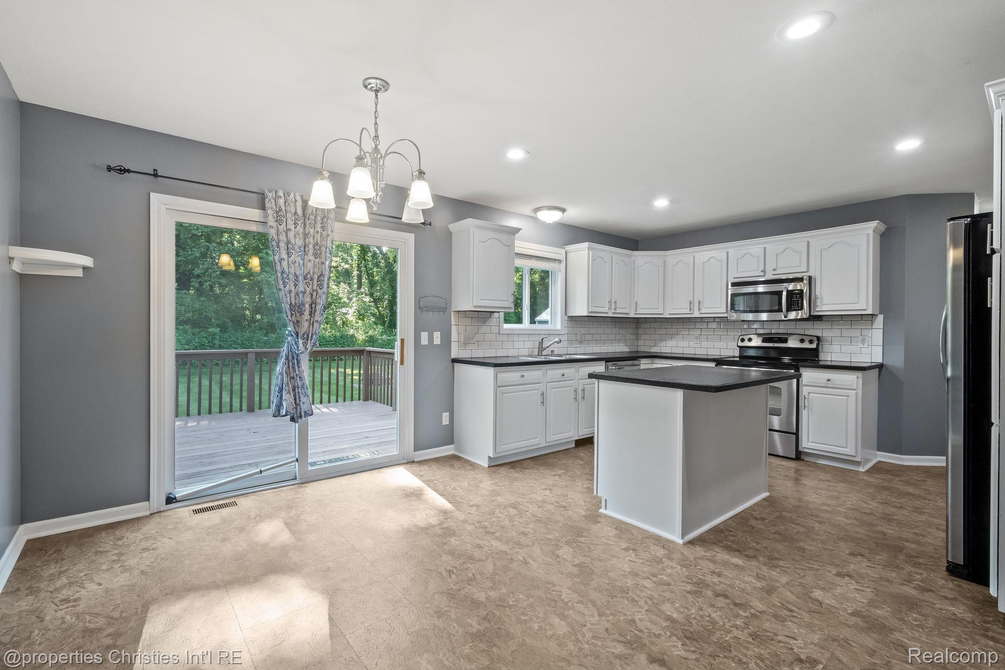 4936 Pine Hill Drive