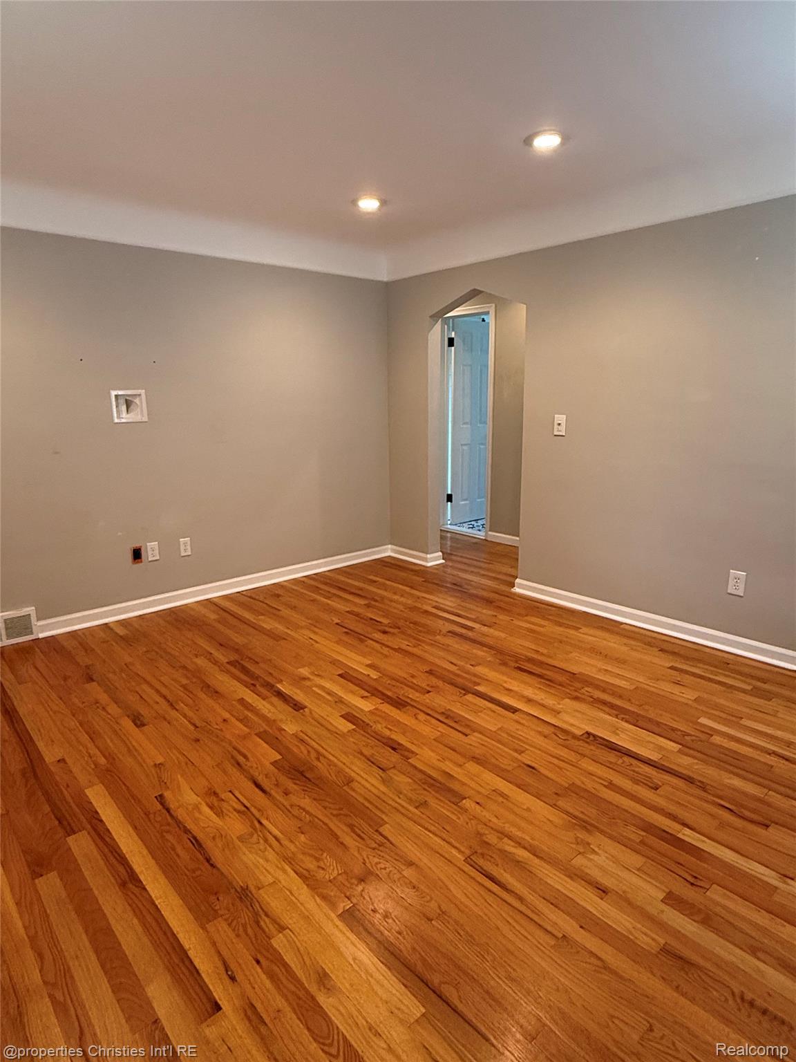 4003 Elmhurst Avenue