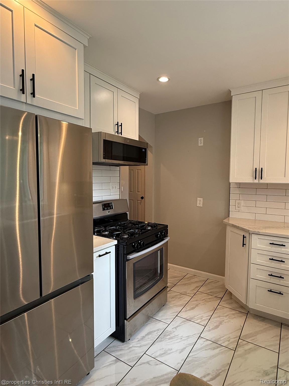 4003 Elmhurst Avenue