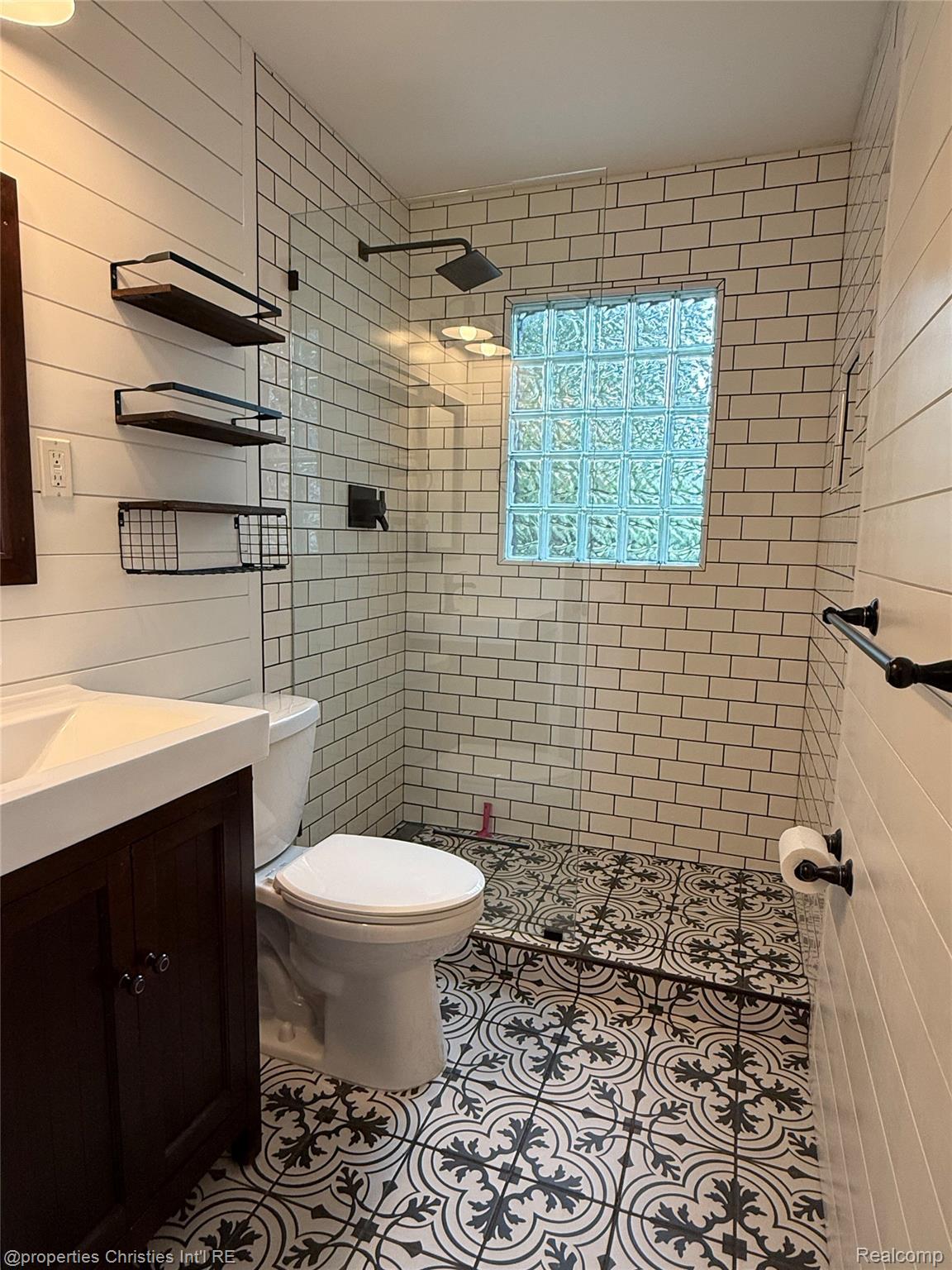 4003 Elmhurst Avenue