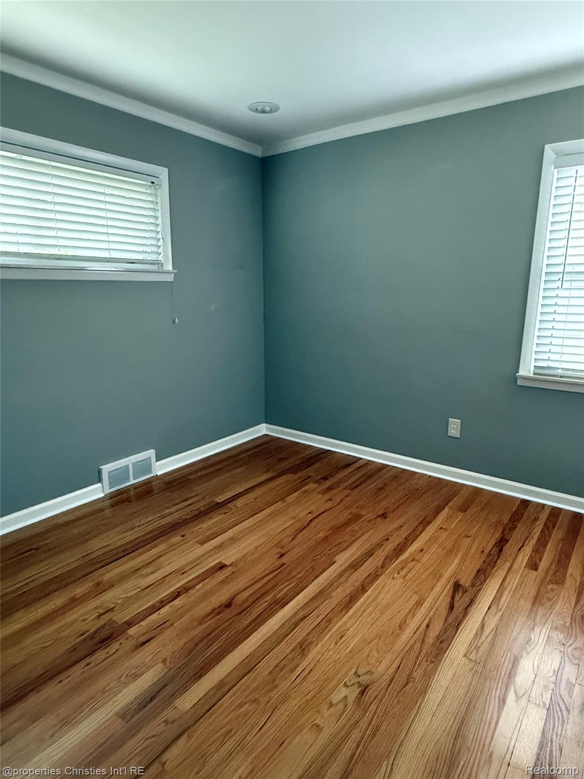 4003 Elmhurst Avenue