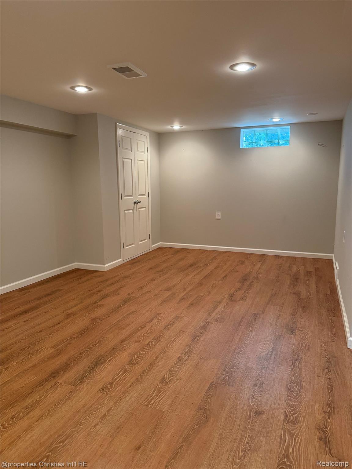 4003 Elmhurst Avenue