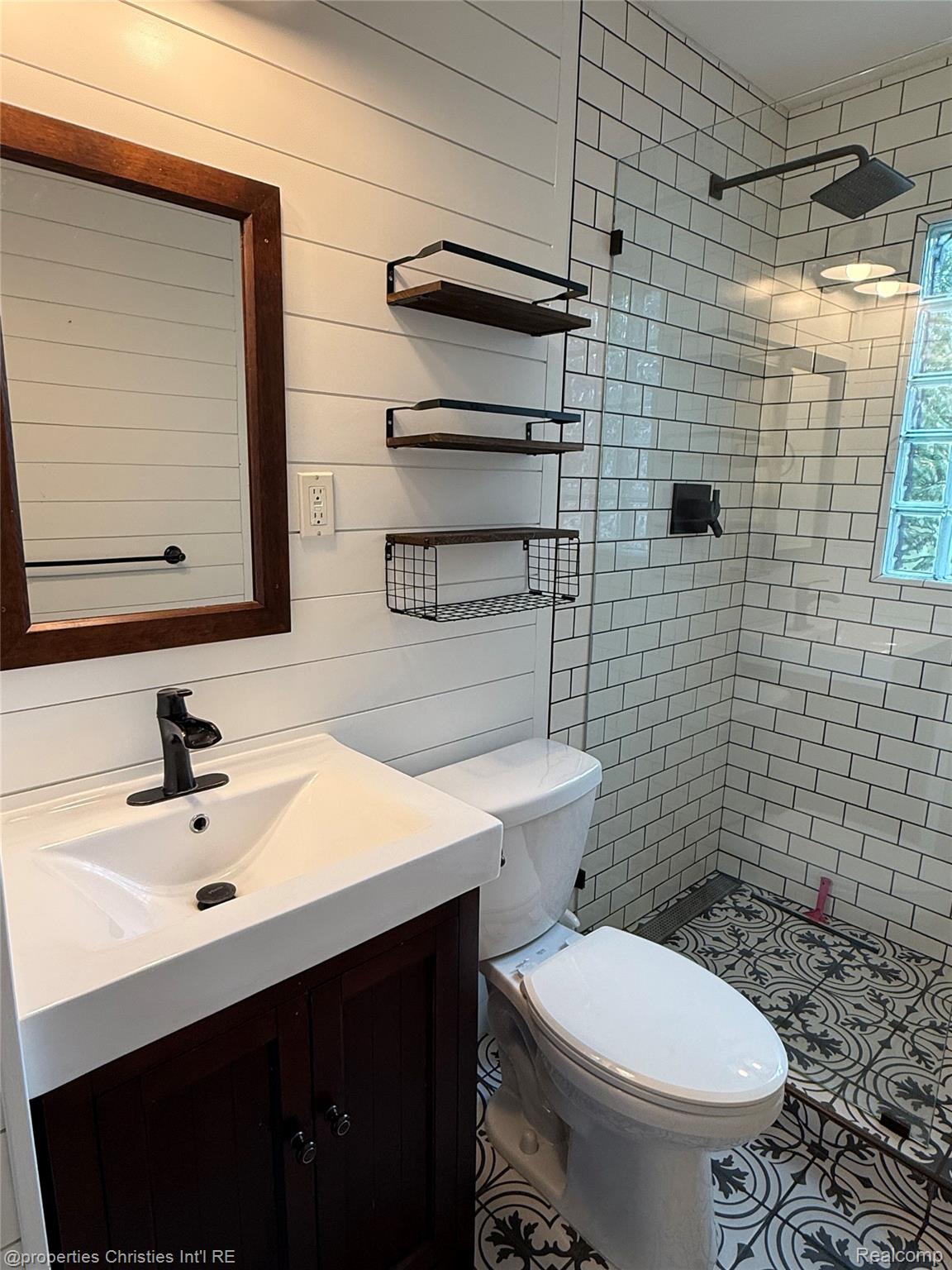 4003 Elmhurst Avenue