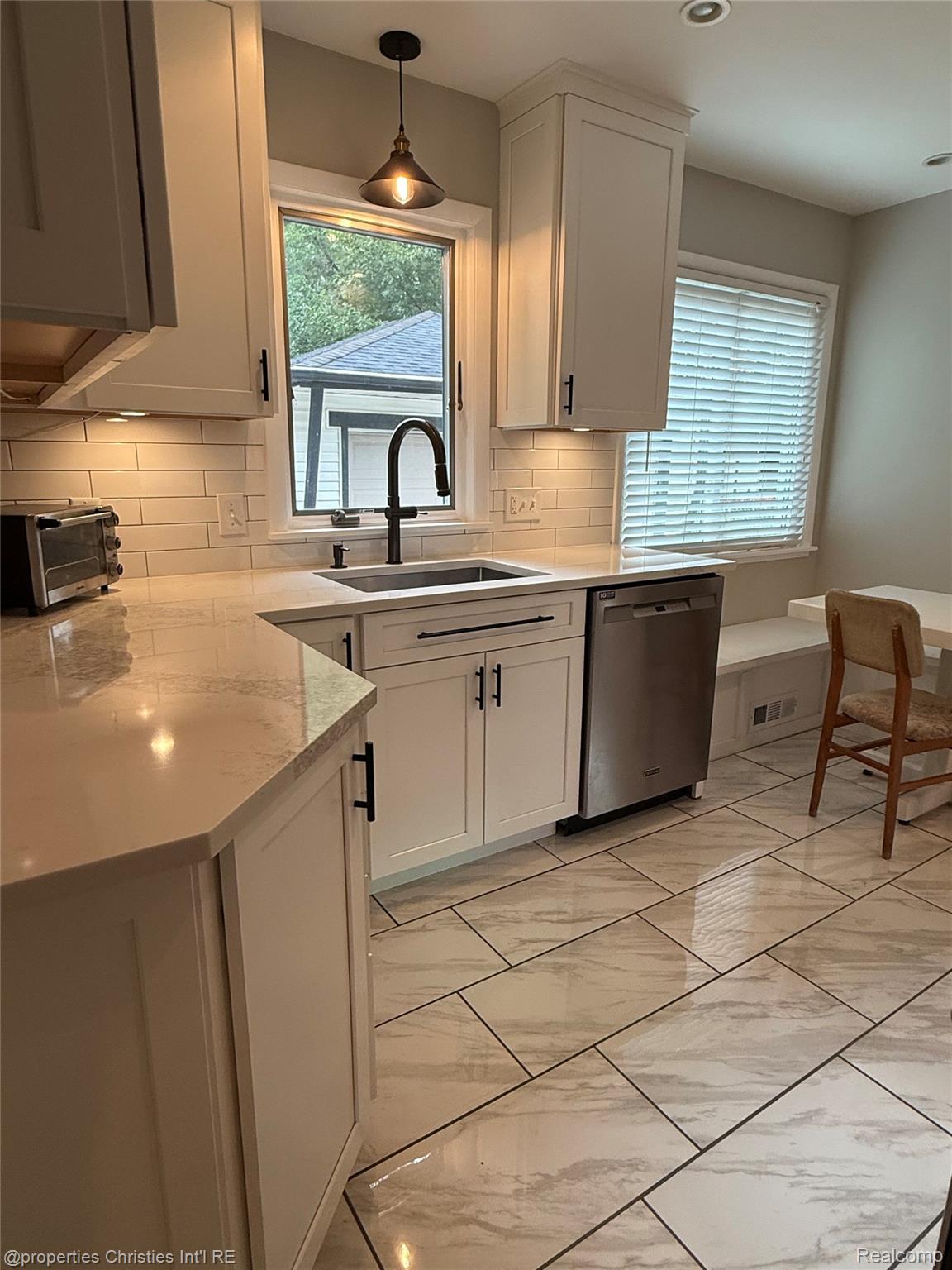 4003 Elmhurst Avenue