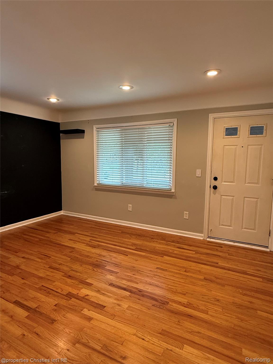 4003 Elmhurst Avenue