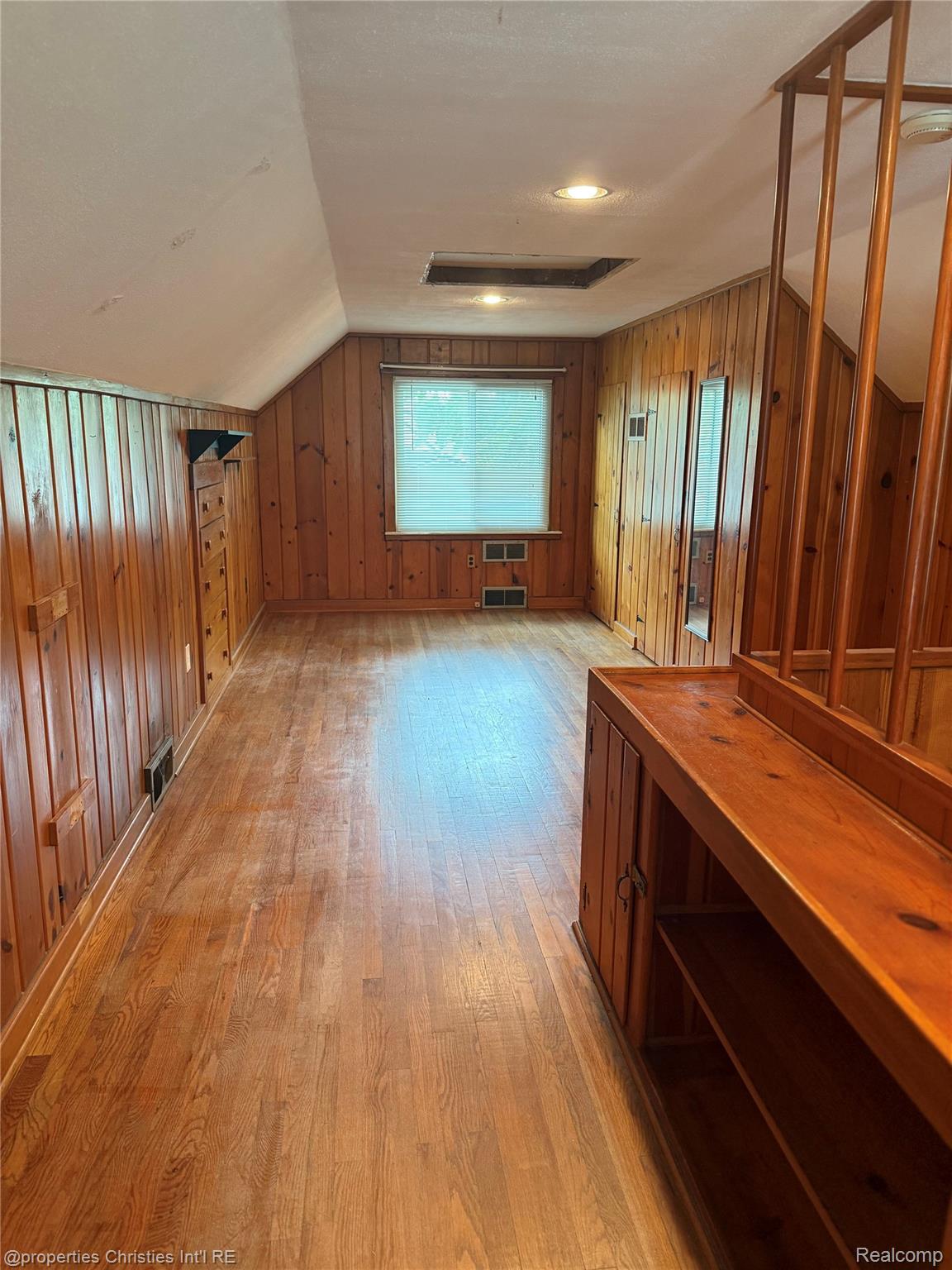 4003 Elmhurst Avenue