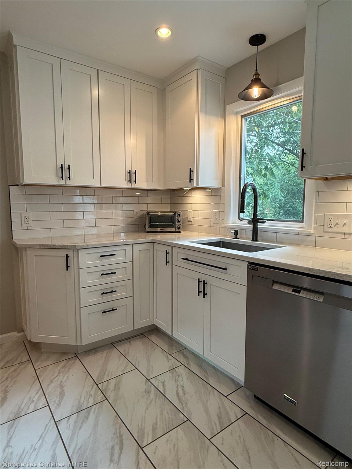 4003 Elmhurst Avenue