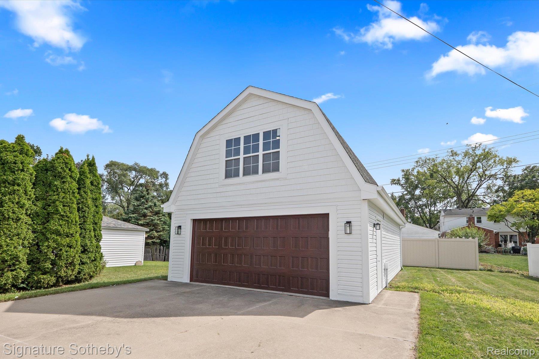 4235 Sheridan Drive