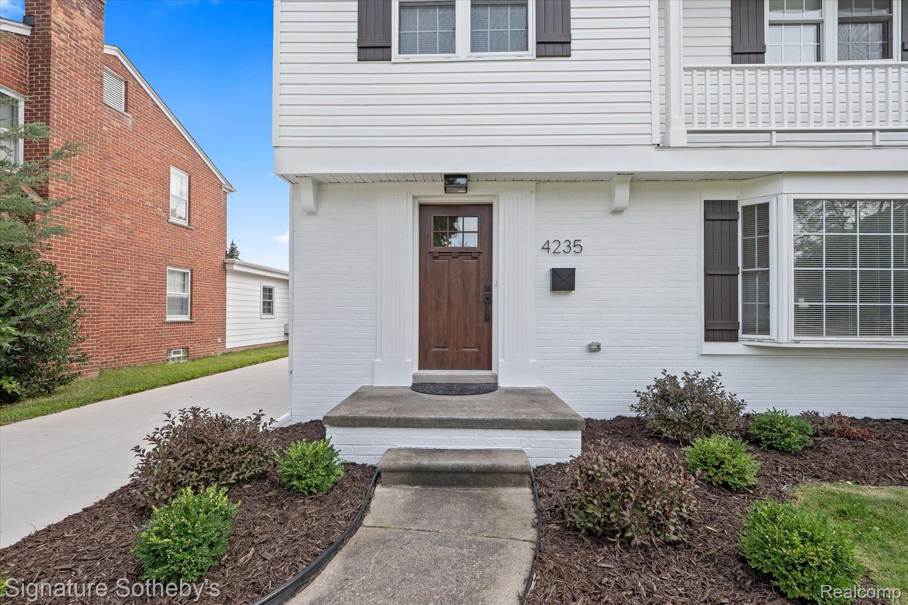 4235 Sheridan Drive
