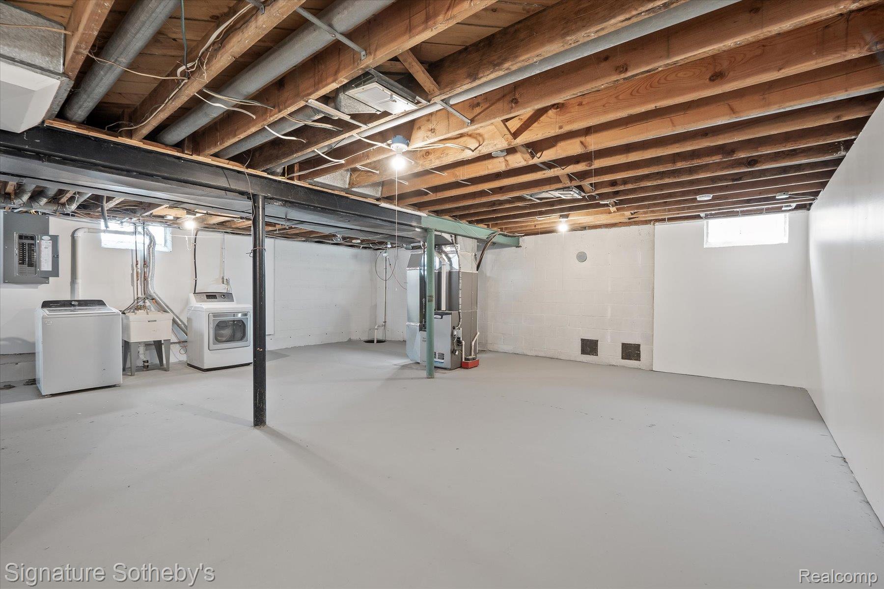 4235 Sheridan Drive
