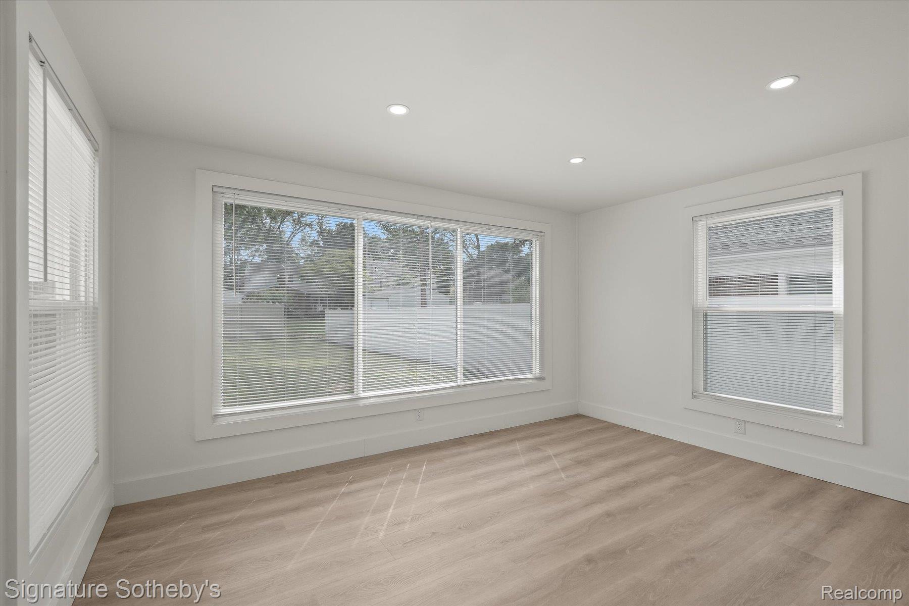 4235 Sheridan Drive