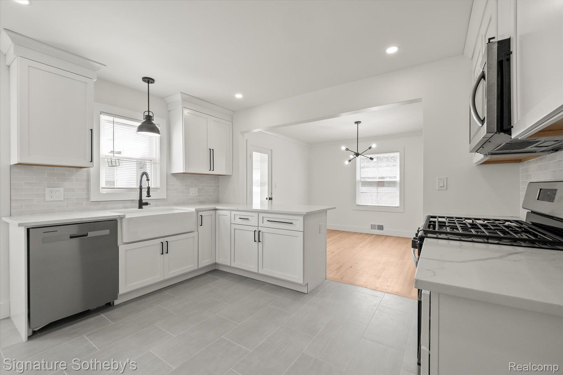 4235 Sheridan Drive