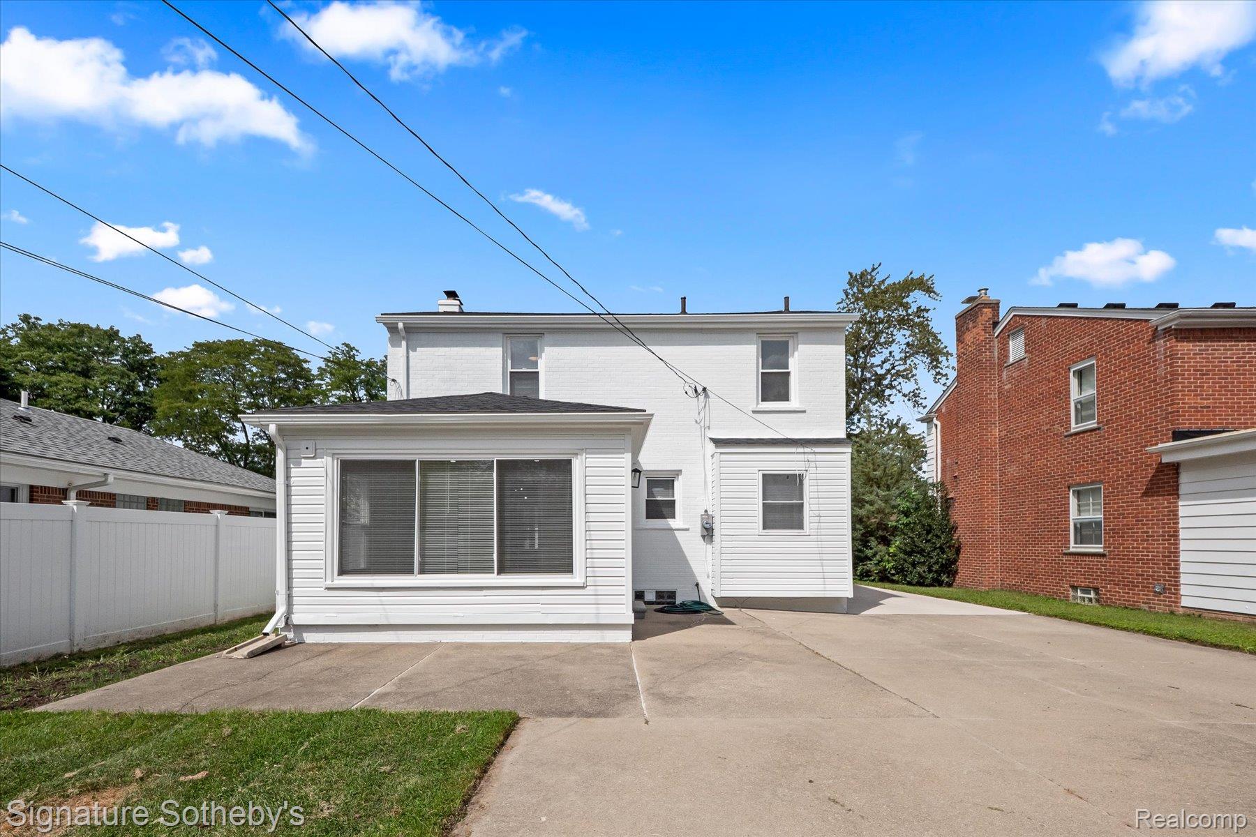 4235 Sheridan Drive