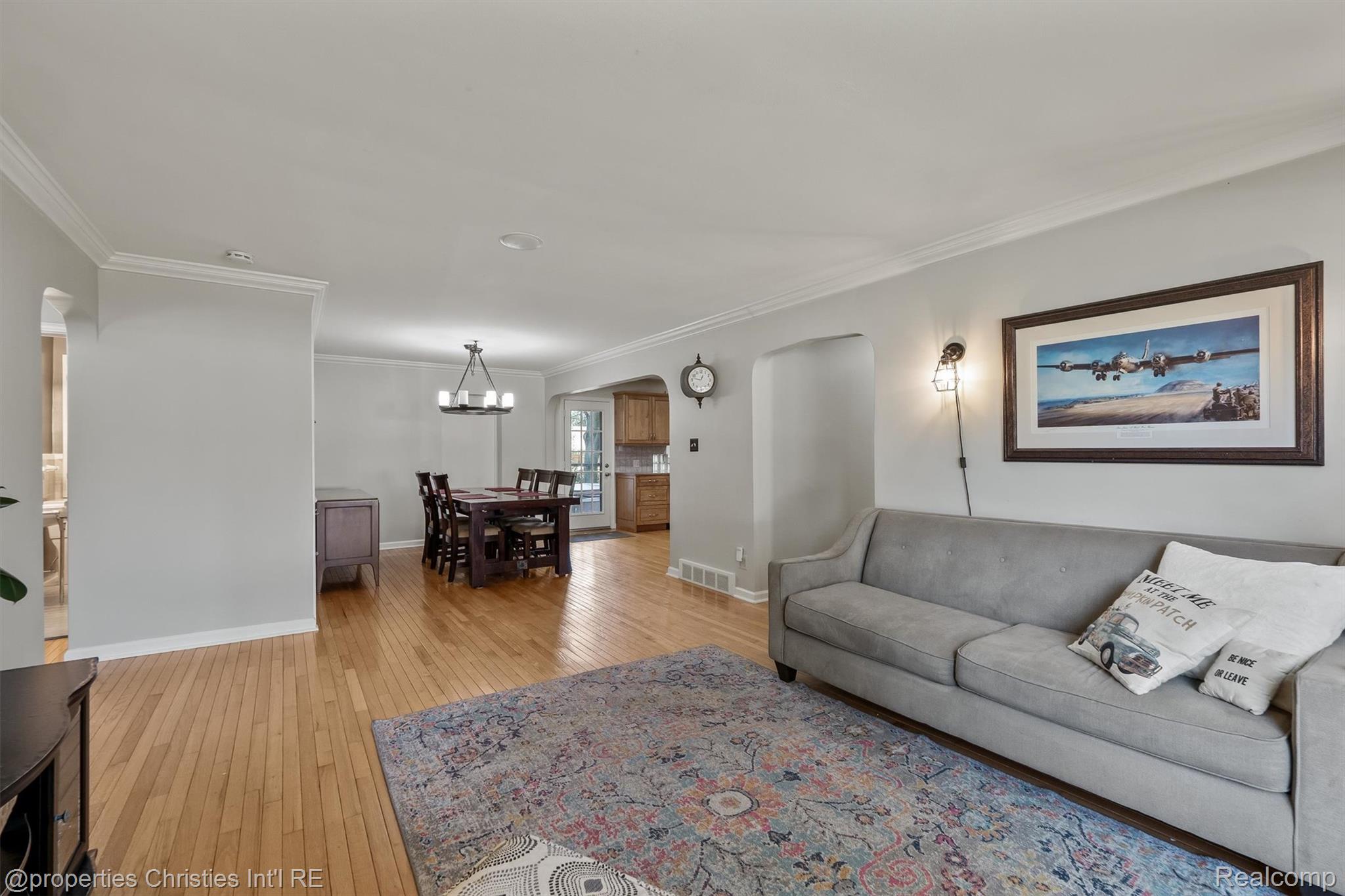 331 Ellen Avenue