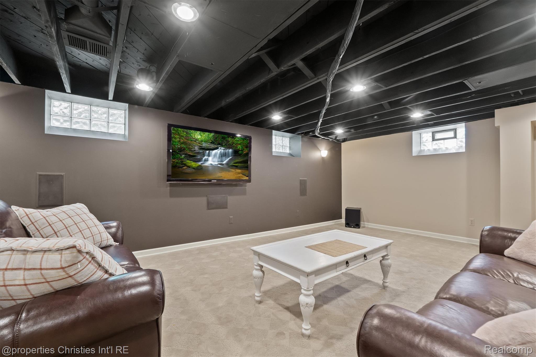 331 Ellen Avenue