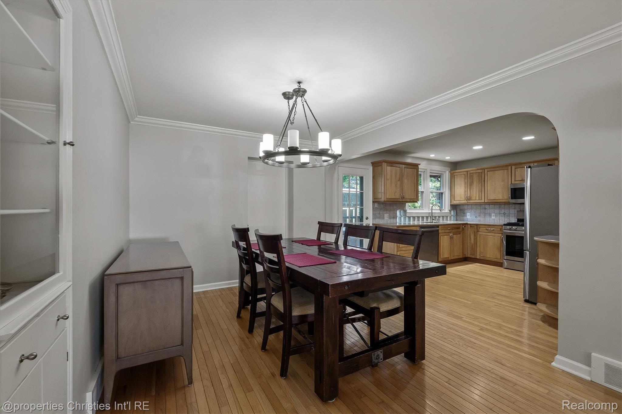 331 Ellen Avenue