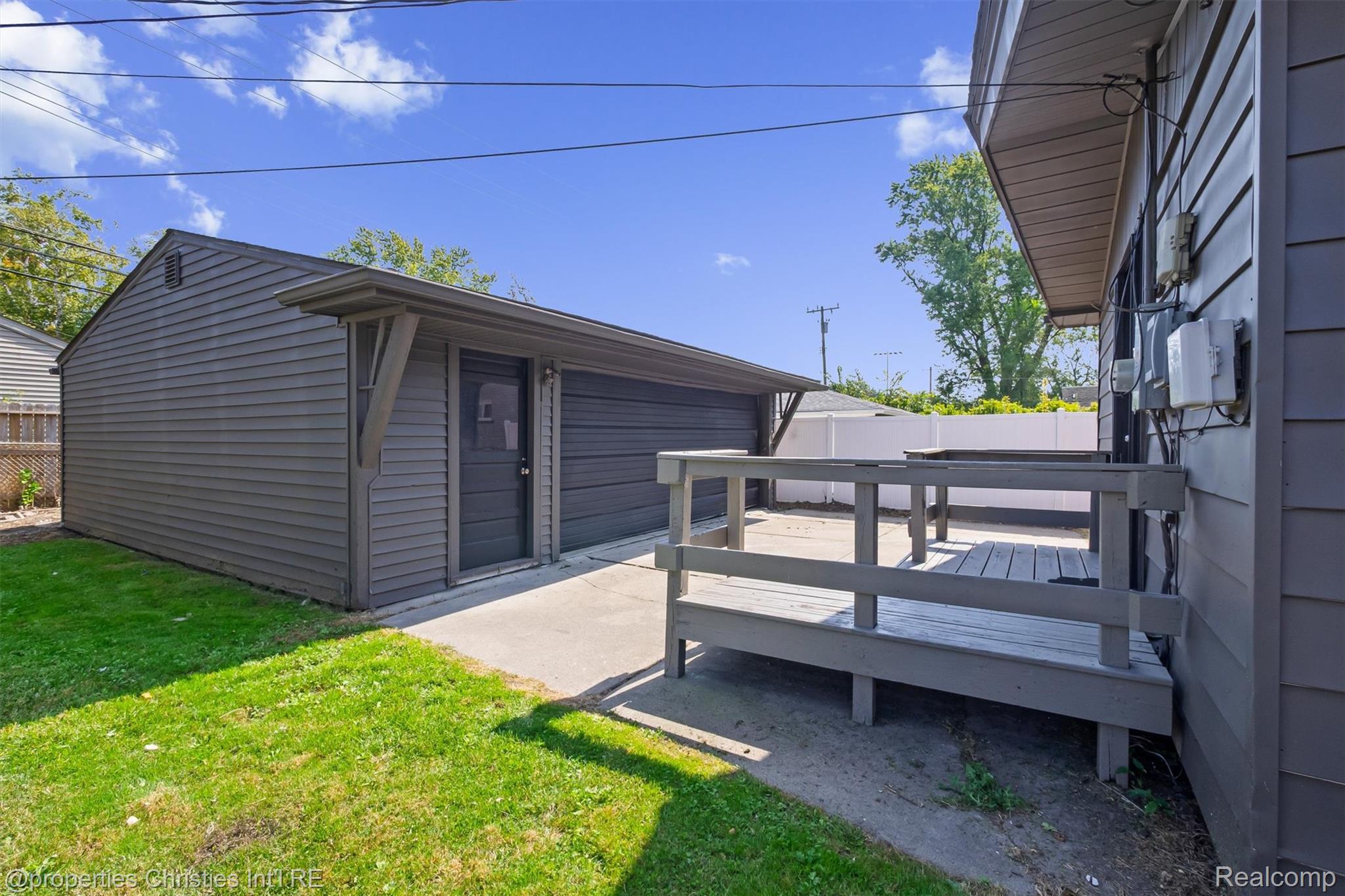 18268 Delaware Avenue