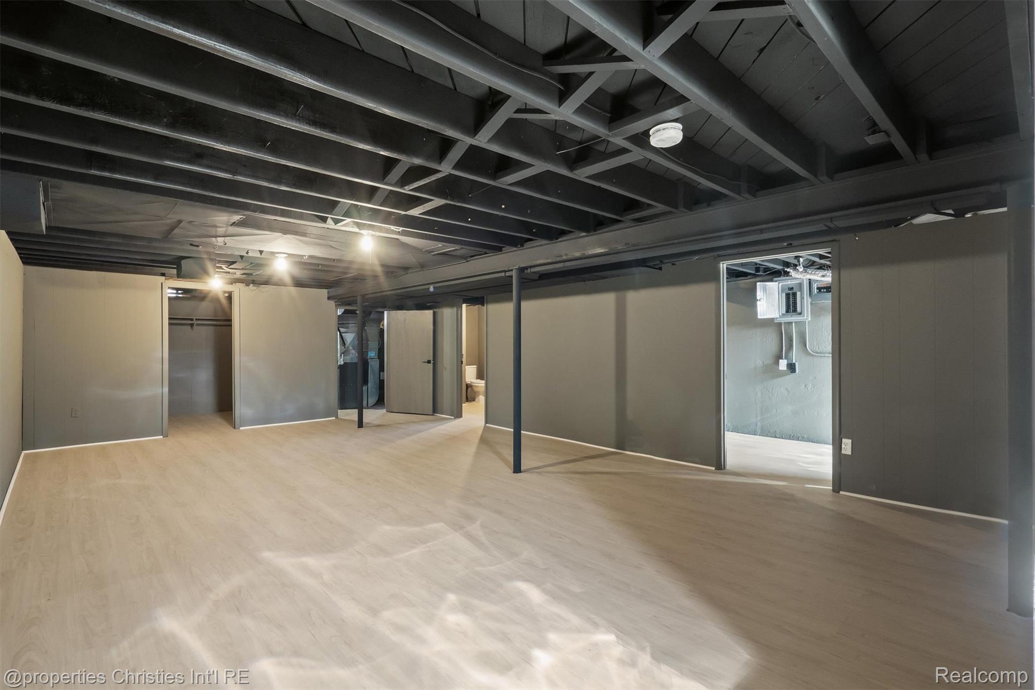 18268 Delaware Avenue