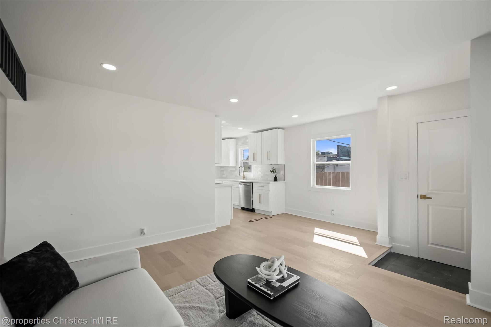 4109 Grandview Road