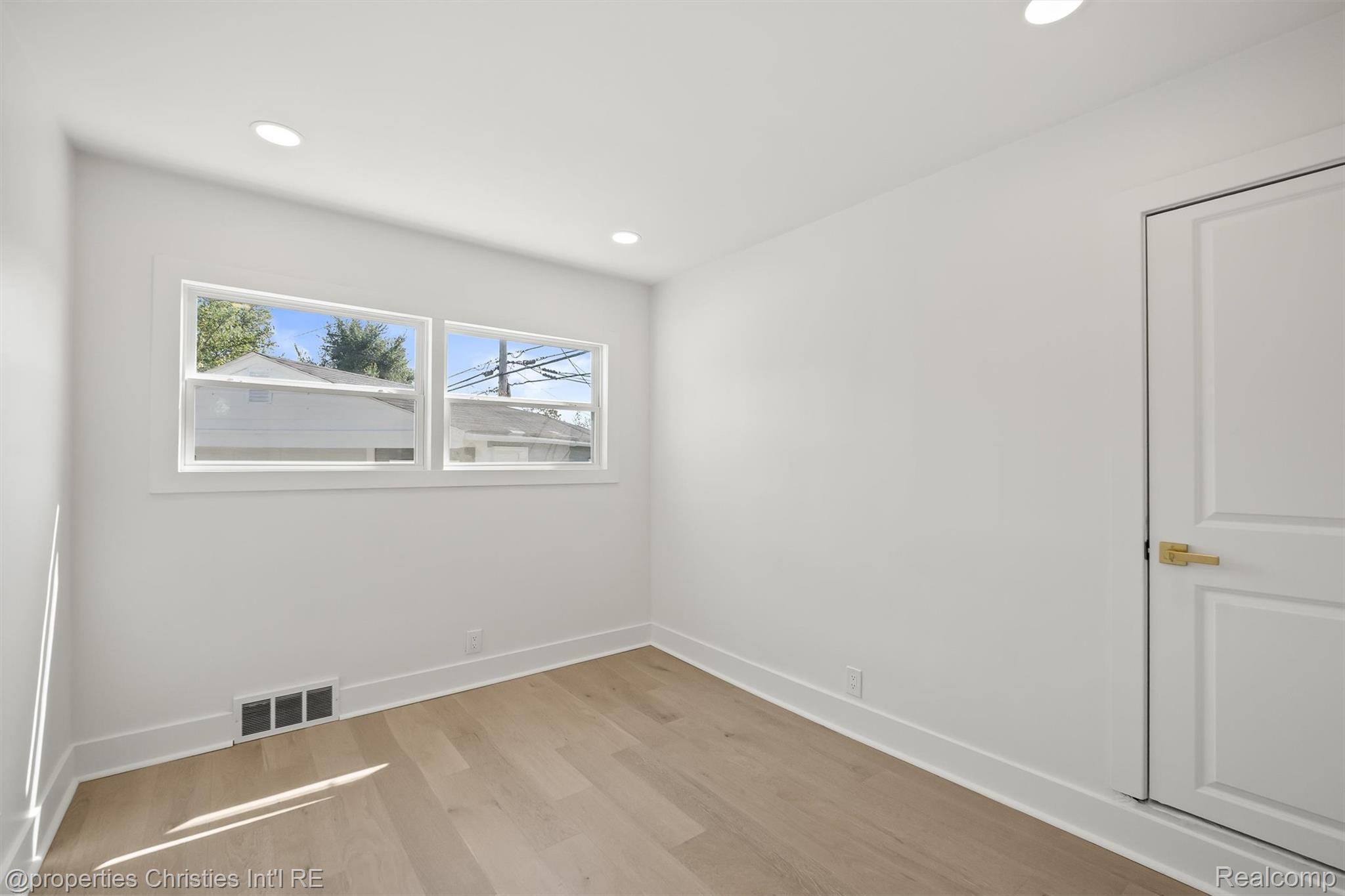 4109 Grandview Road