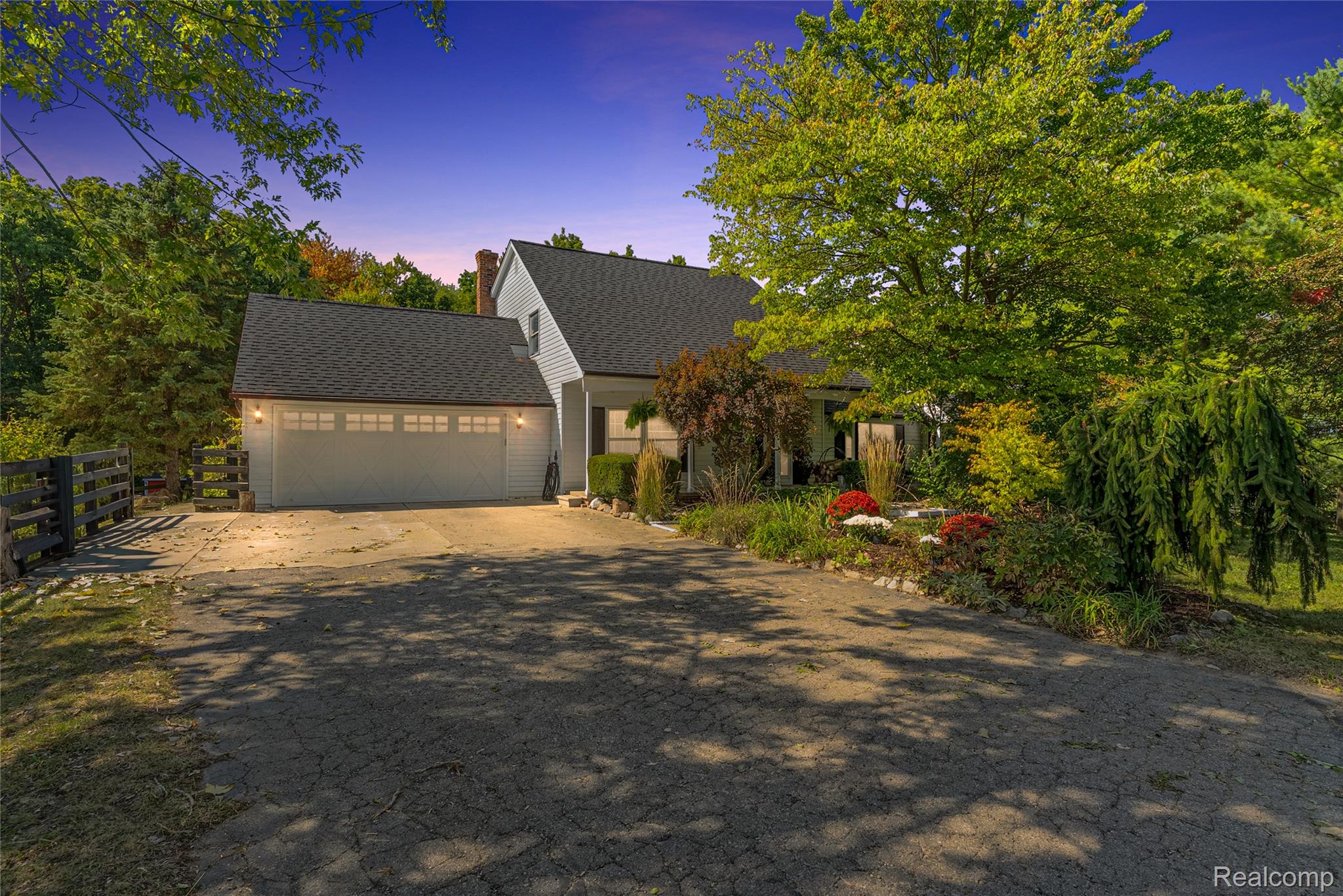 2715 Cullen Road