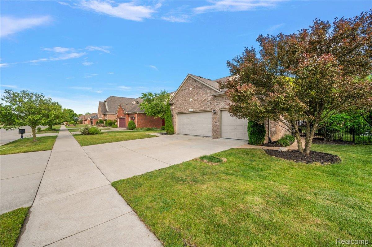 18852 Newbridge Drive