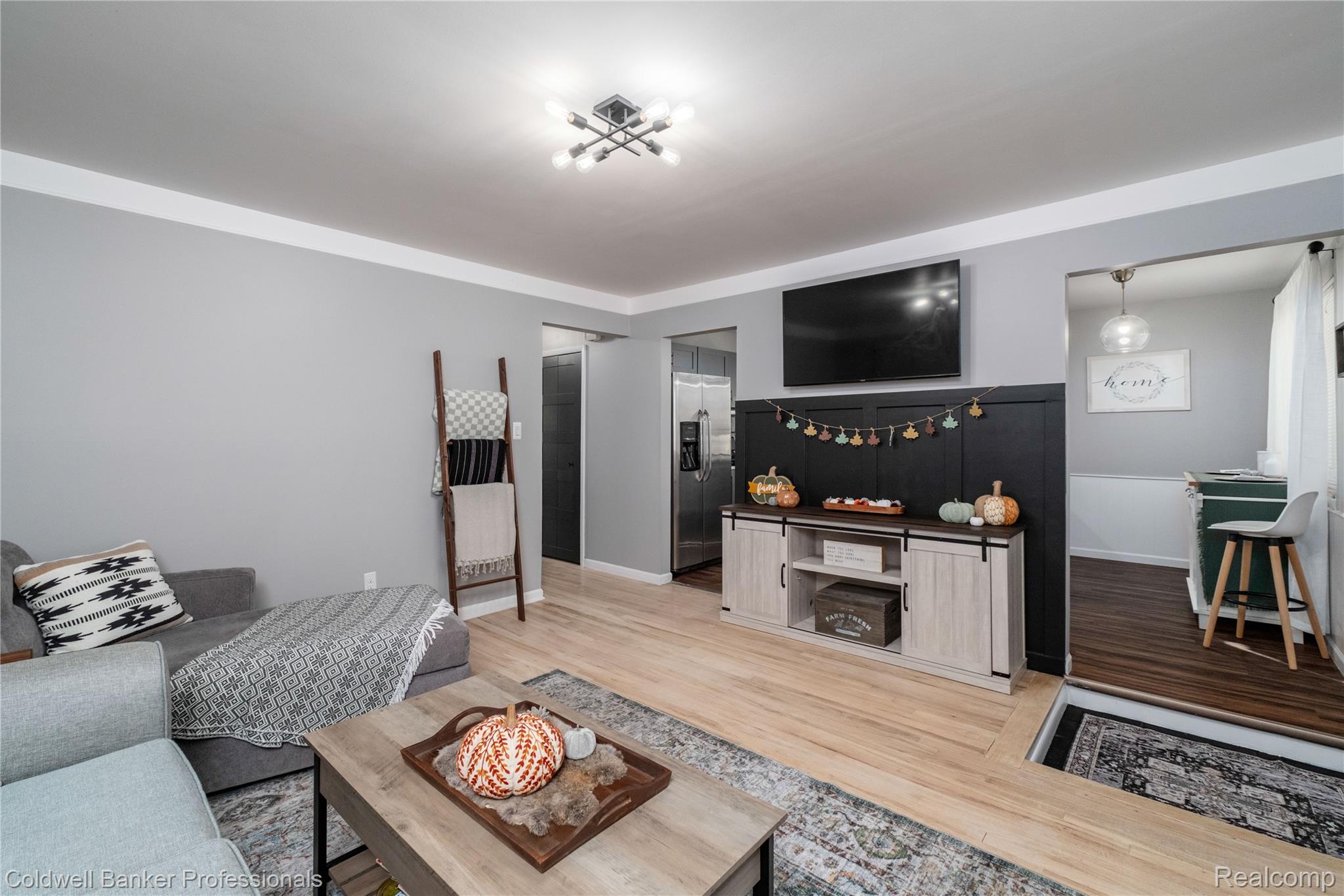 27908 Glenwood Street