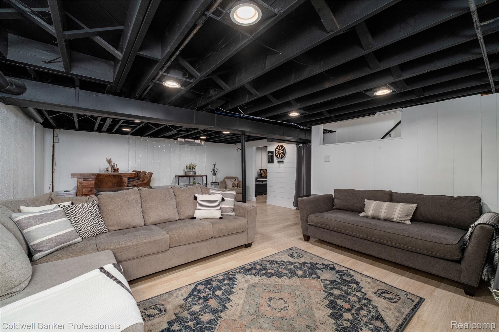 27908 Glenwood Street