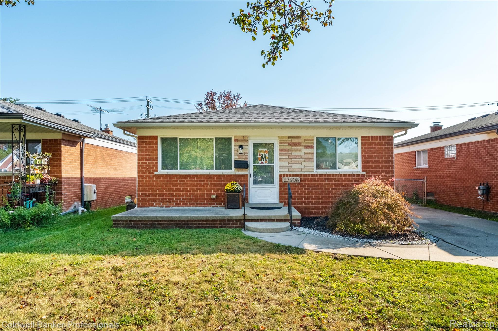 27908 Glenwood Street