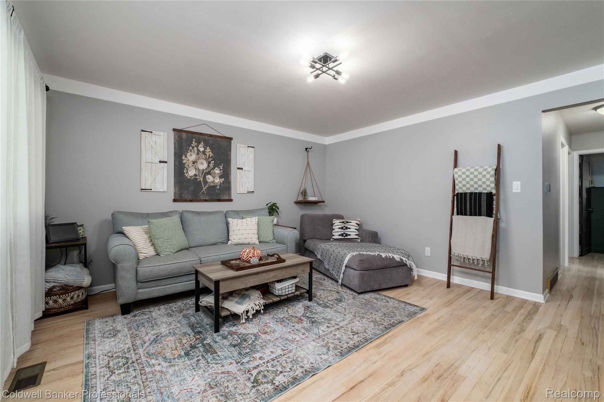 27908 Glenwood Street