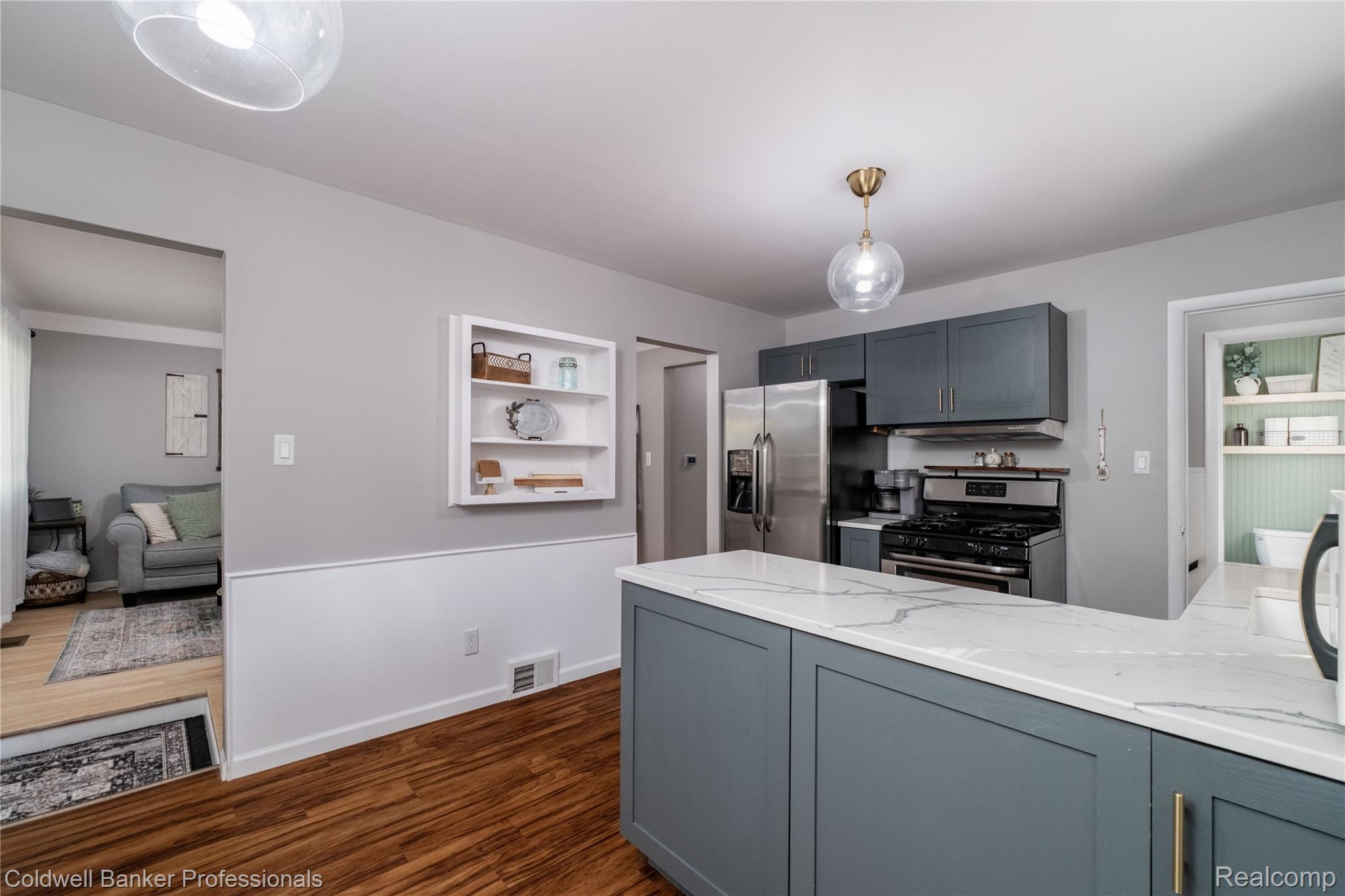 27908 Glenwood Street