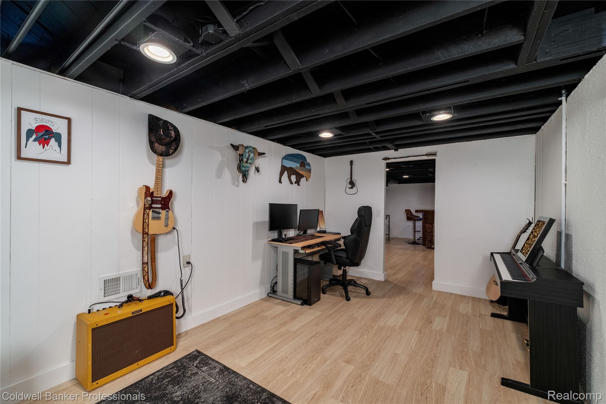 27908 Glenwood Street