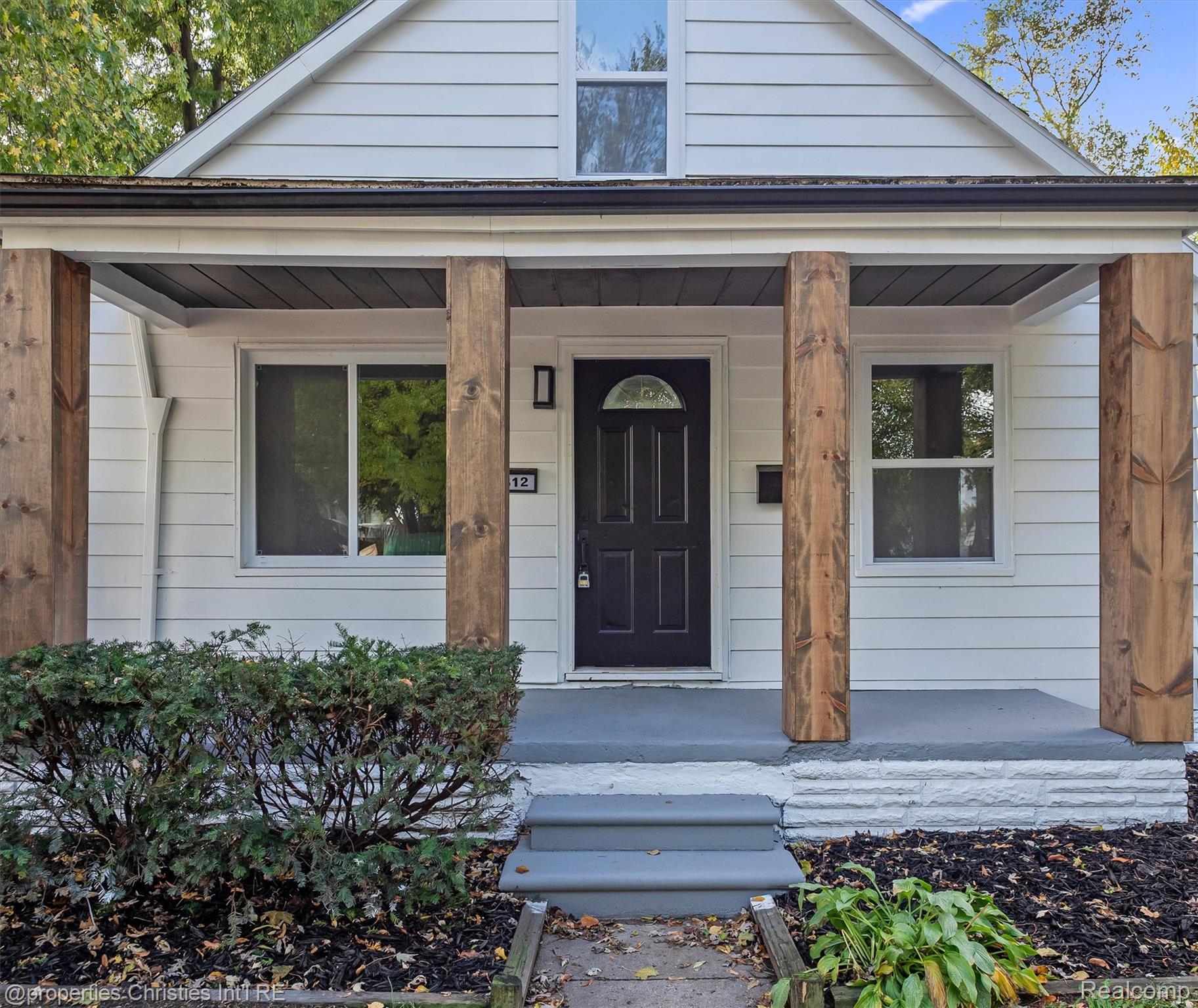 1312 E Granet Avenue